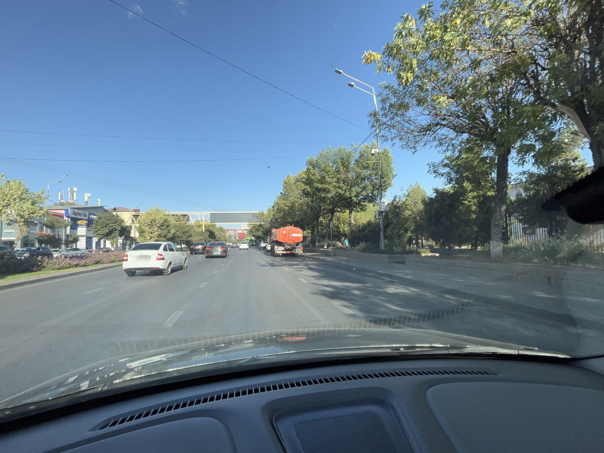 Street view near Clara Sapar Hotel, Shymkent — © Daulet-78 (CC BY-SA · Mapillary)
