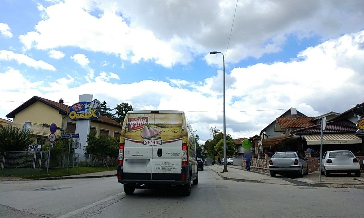 Street view near Tesla Bar&Rooms&Spa, Banja Luka — © mladensavic (CC BY-SA · Mapillary)