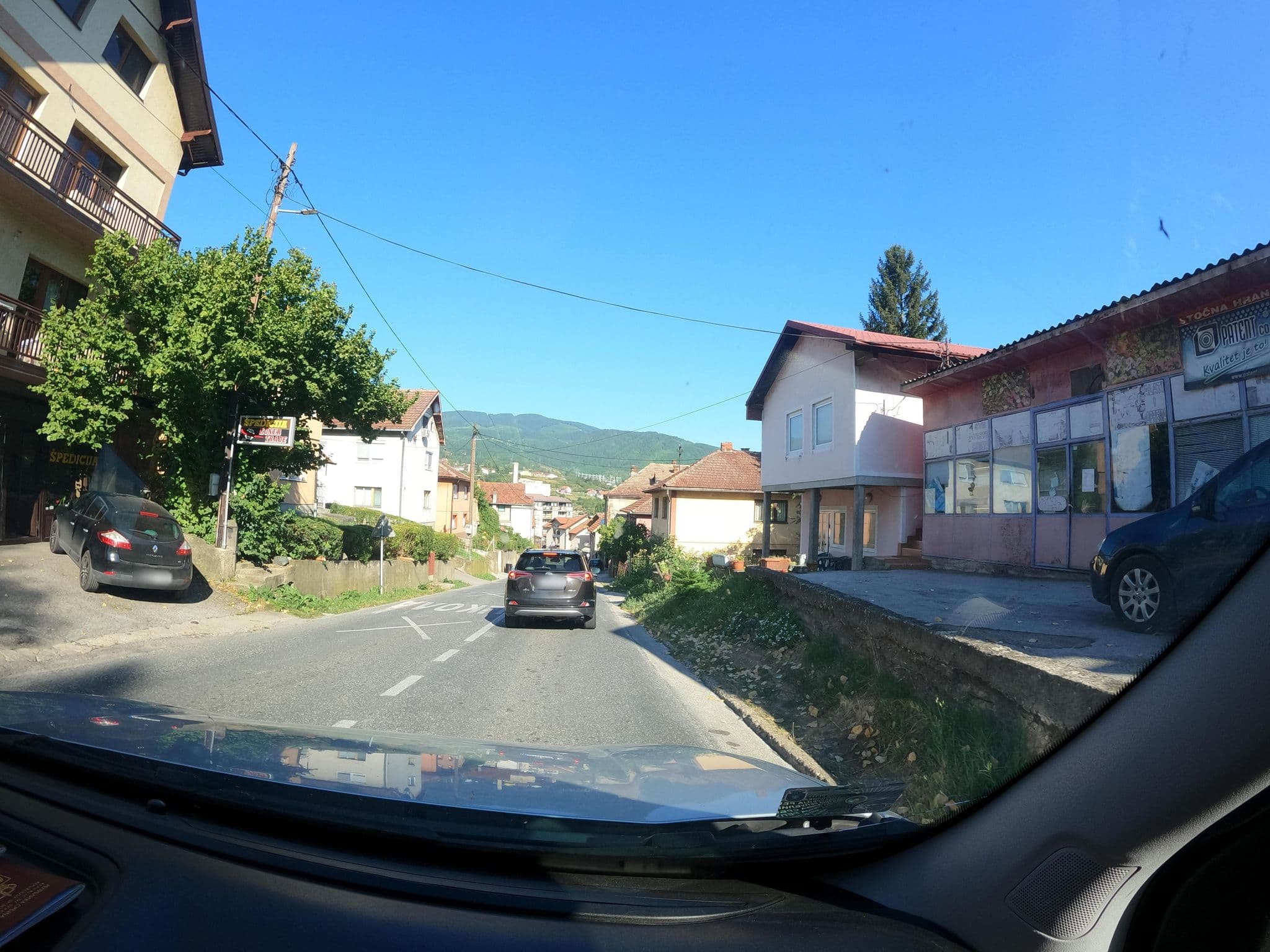 Street view near Apartmani „Dimitrieski”, Višegrad — © borovac (CC BY-SA · Mapillary)