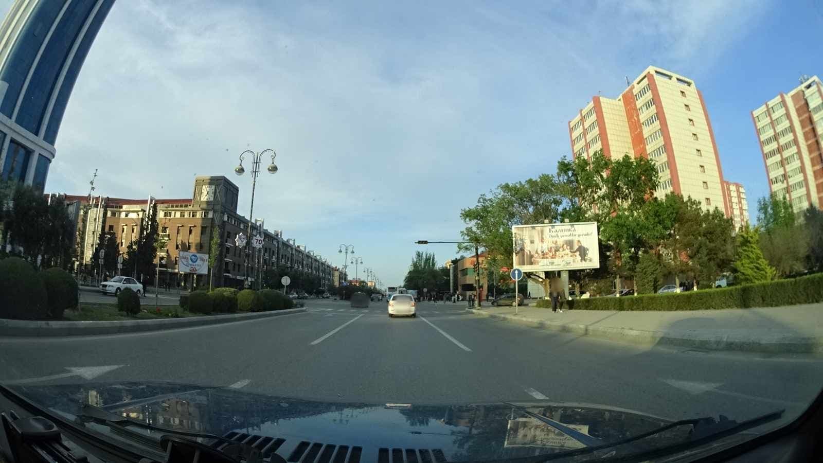 Street view near Sumgayıt Plaza Hotel, Sumgayit — © adoculos (CC BY-SA · Mapillary)