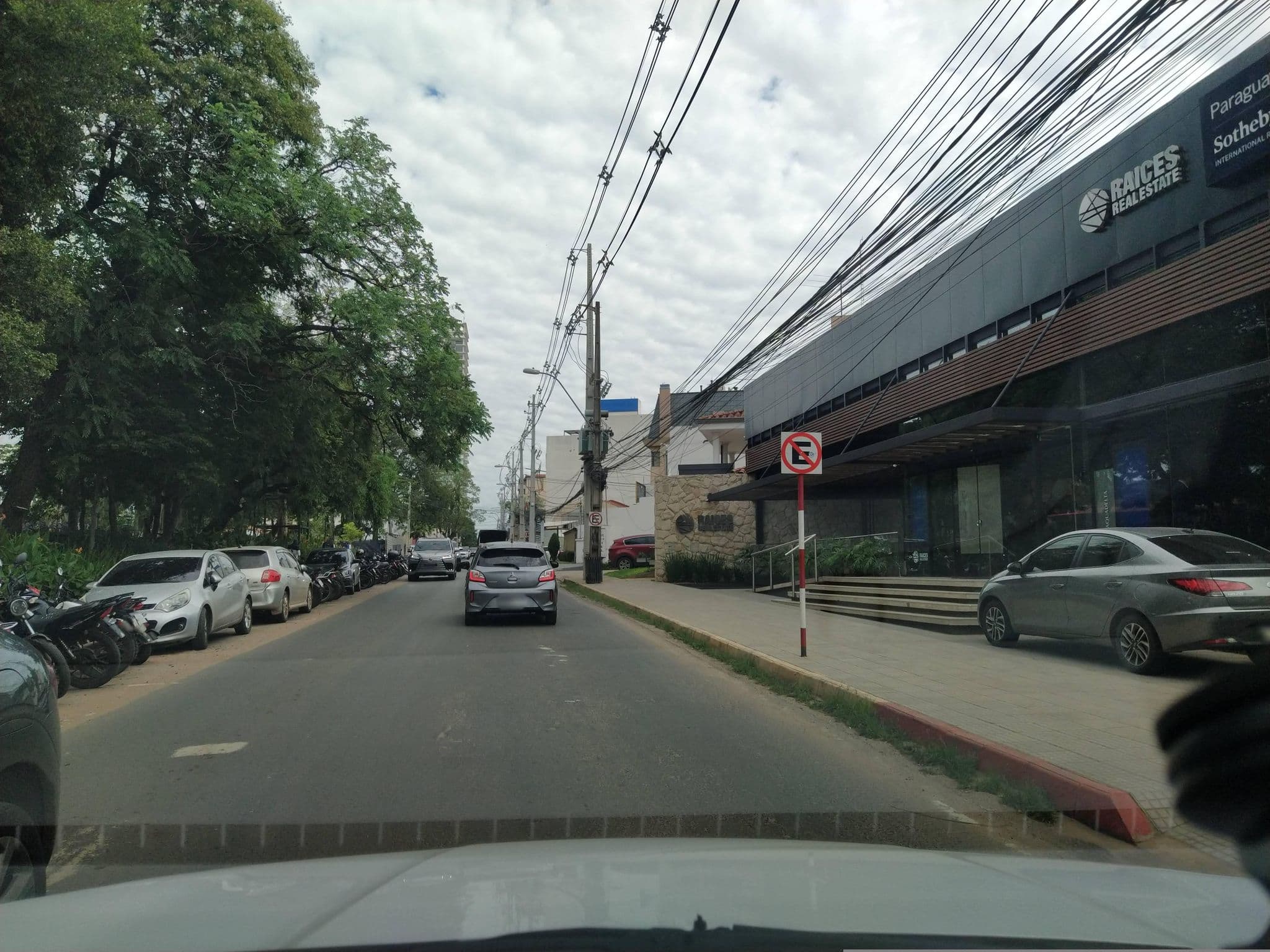 Street view near Casa Jardín del Sol, Fernando de la Mora — © jjorrge (CC BY-SA · Mapillary)