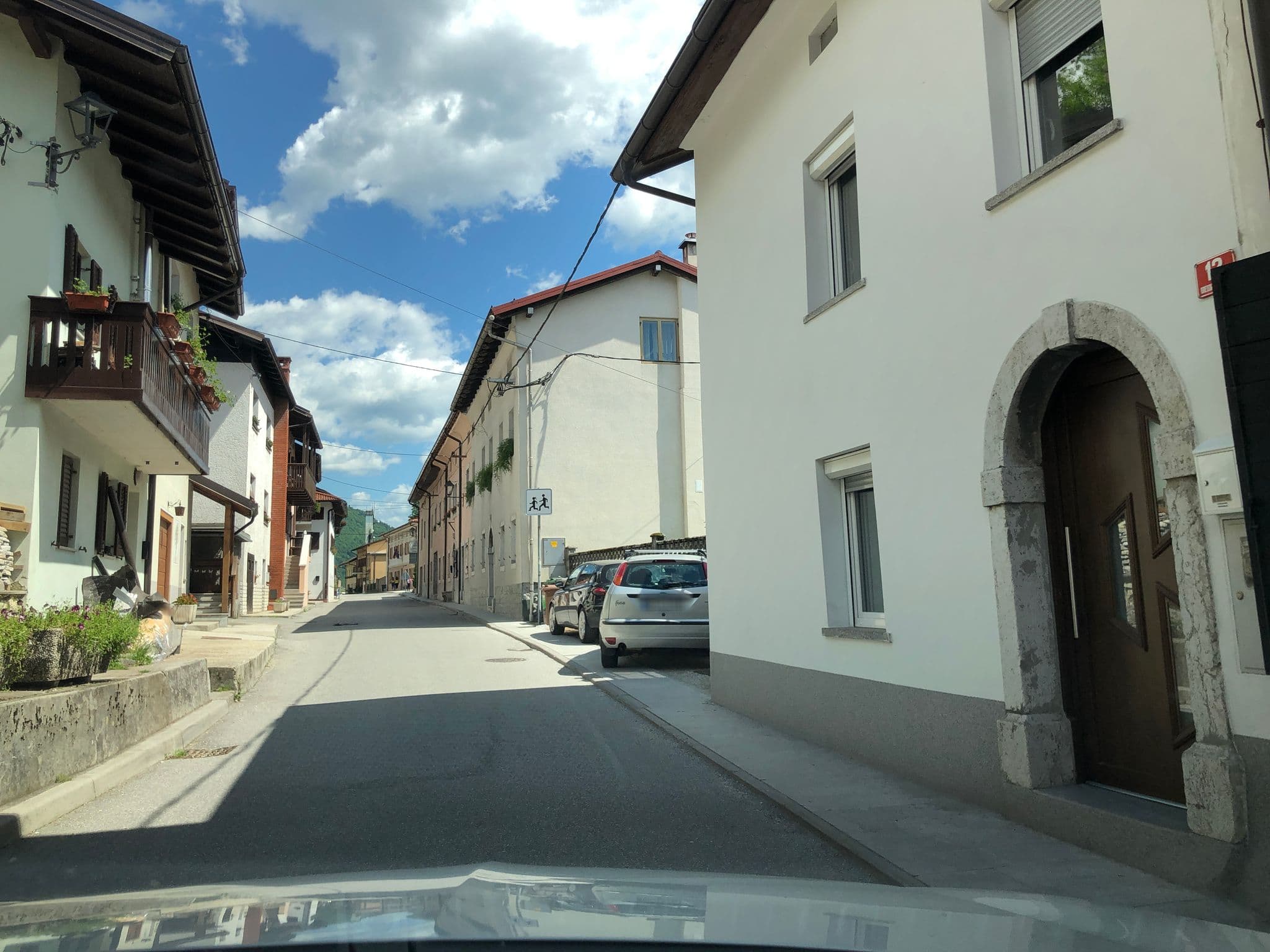 Street view near Apartments Masera, Kobarid — © derzornigemarkus (CC BY-SA · Mapillary)