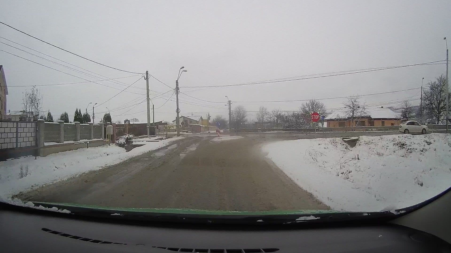 Street view near Hotel Krystal, Peștișu Mare — © tavi (CC BY-SA · Mapillary)