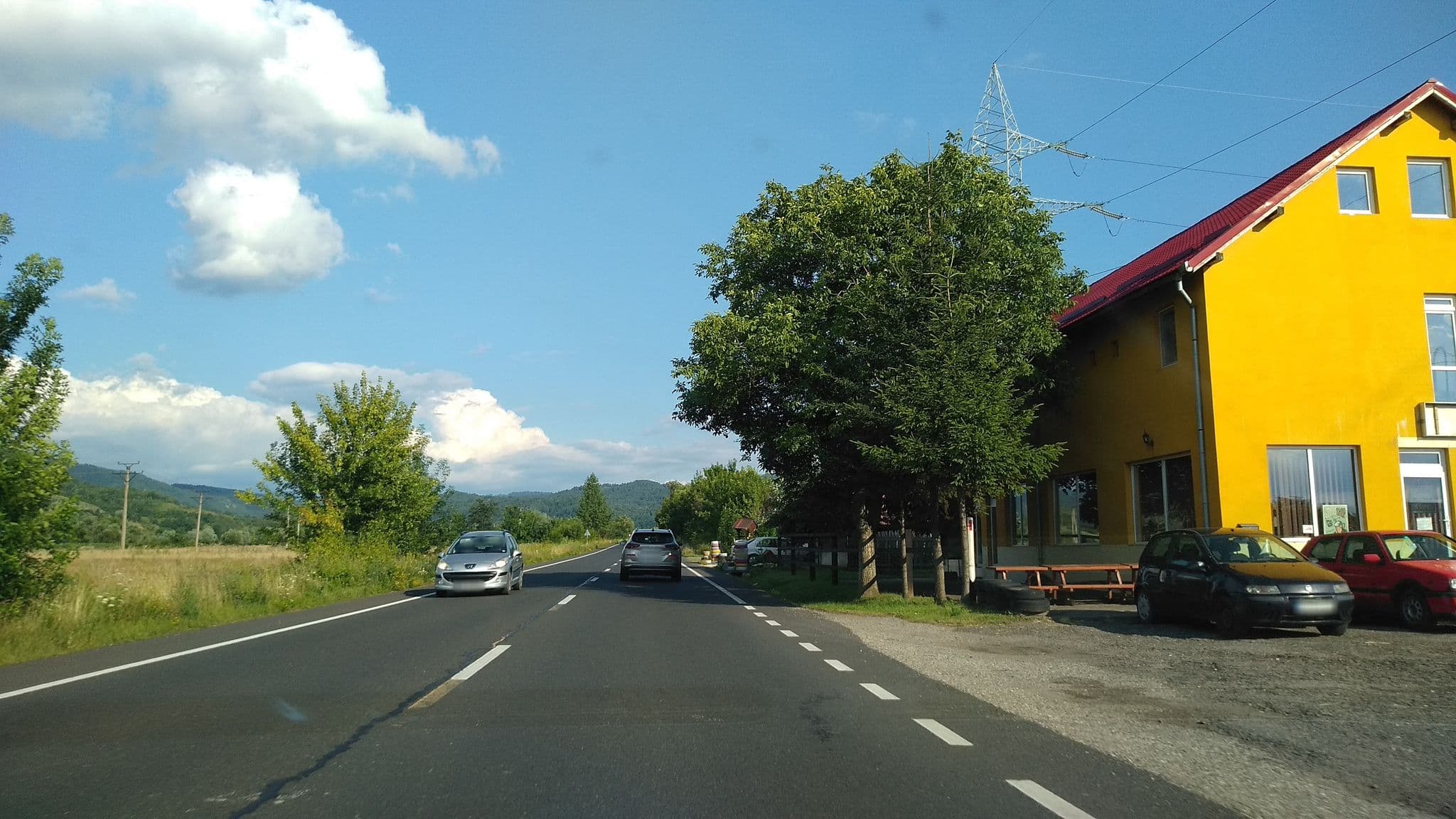 Street view near Motel Petronius, Baru Mic — © tavi (CC BY-SA · Mapillary)
