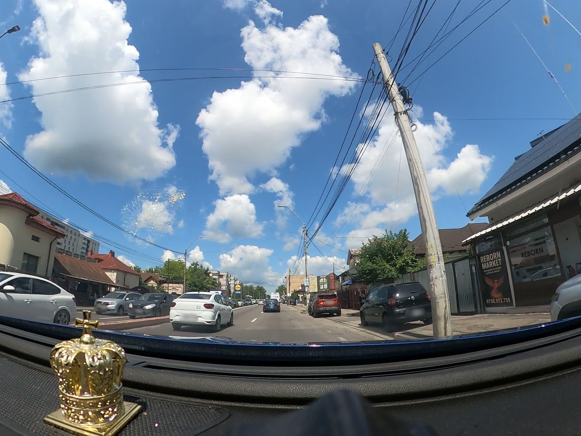 Street view near Marian, Piteşti — © DARIUSDINCA (CC BY-SA · Mapillary)
