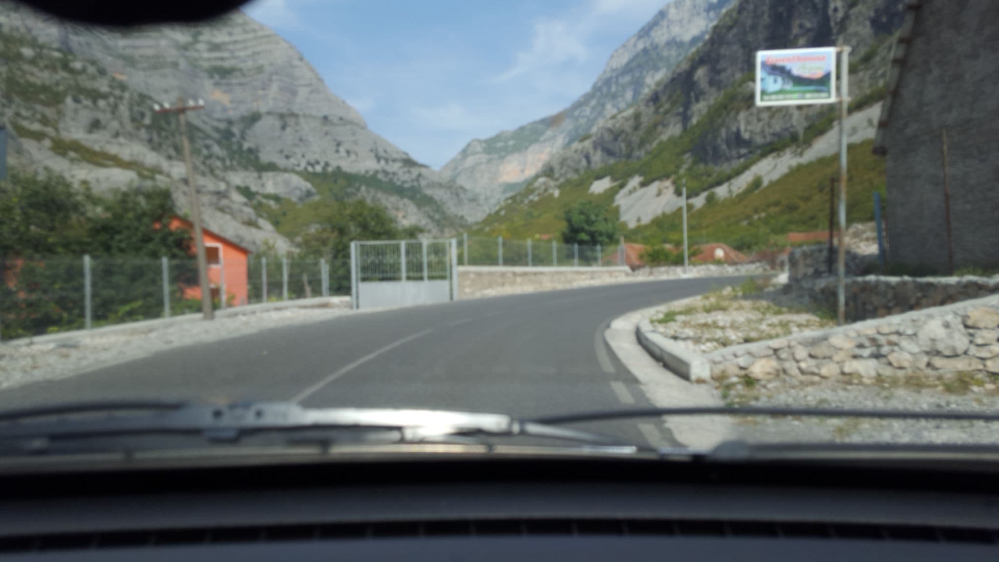 Street view near Guesthouse Jerina, Hot — © denisju_osm (CC BY-SA · Mapillary)