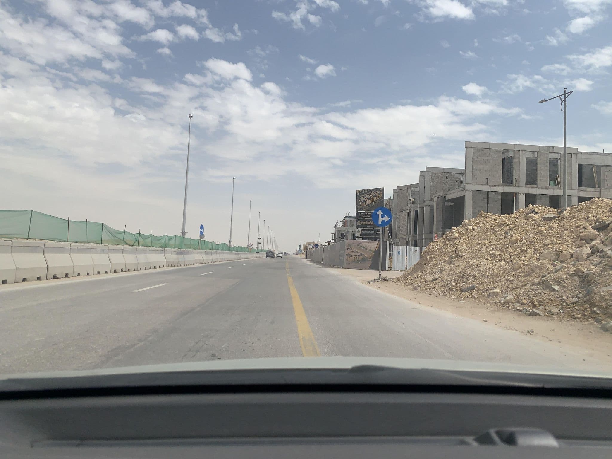 Street view near New Jumeira, Ad Dir‘īyah — © MahmoudRagab_HudhudMaps (CC BY-SA · Mapillary)