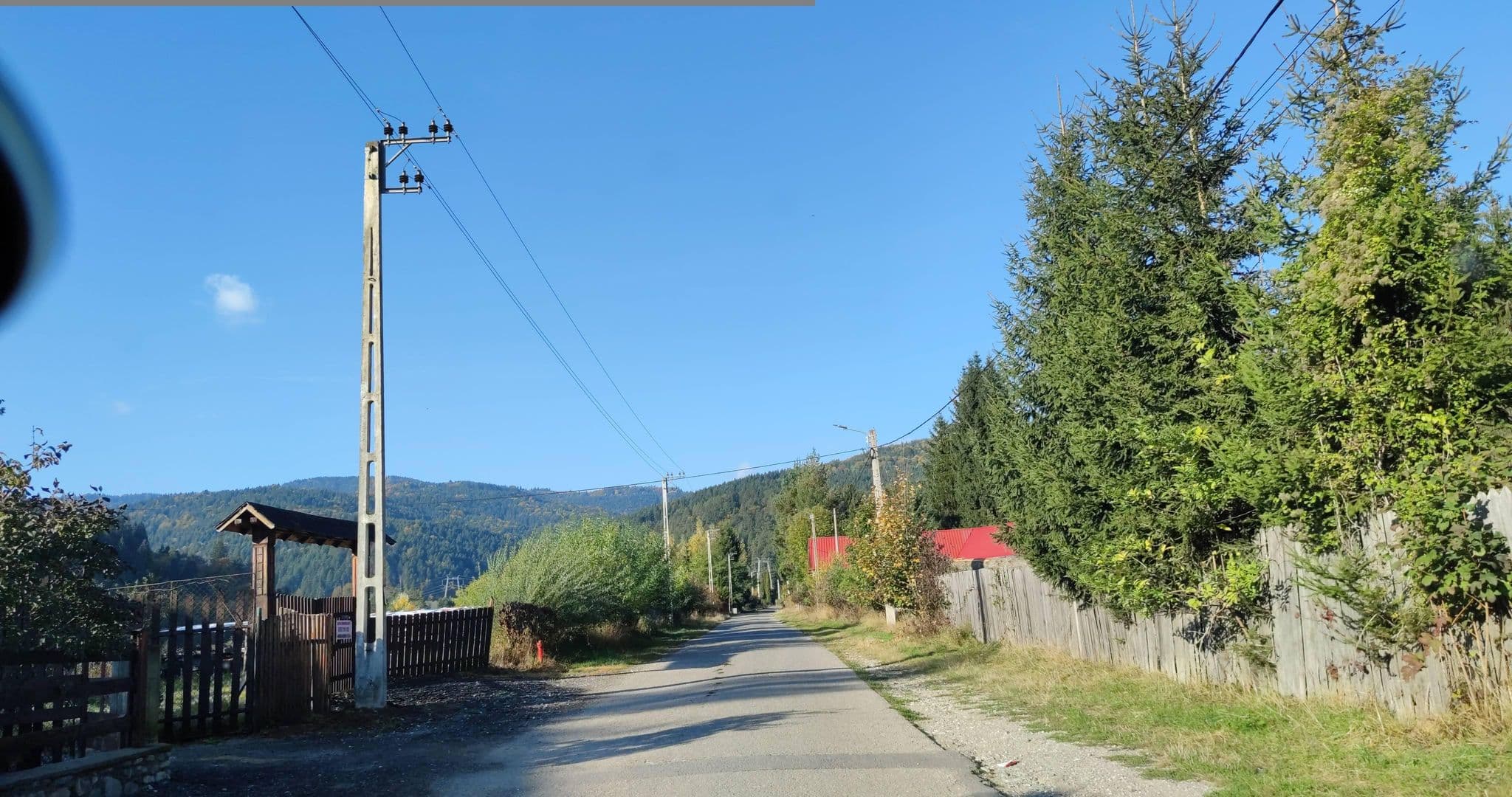 Street view near Pensiunea Gențiana, Săcele — © bogdan2000 (CC BY-SA · Mapillary)