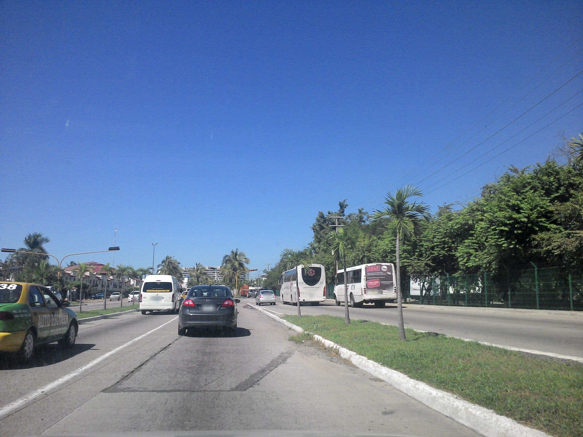 Street view near vayamar, Las Juntas — © xe1gyp (CC BY-SA · Mapillary)