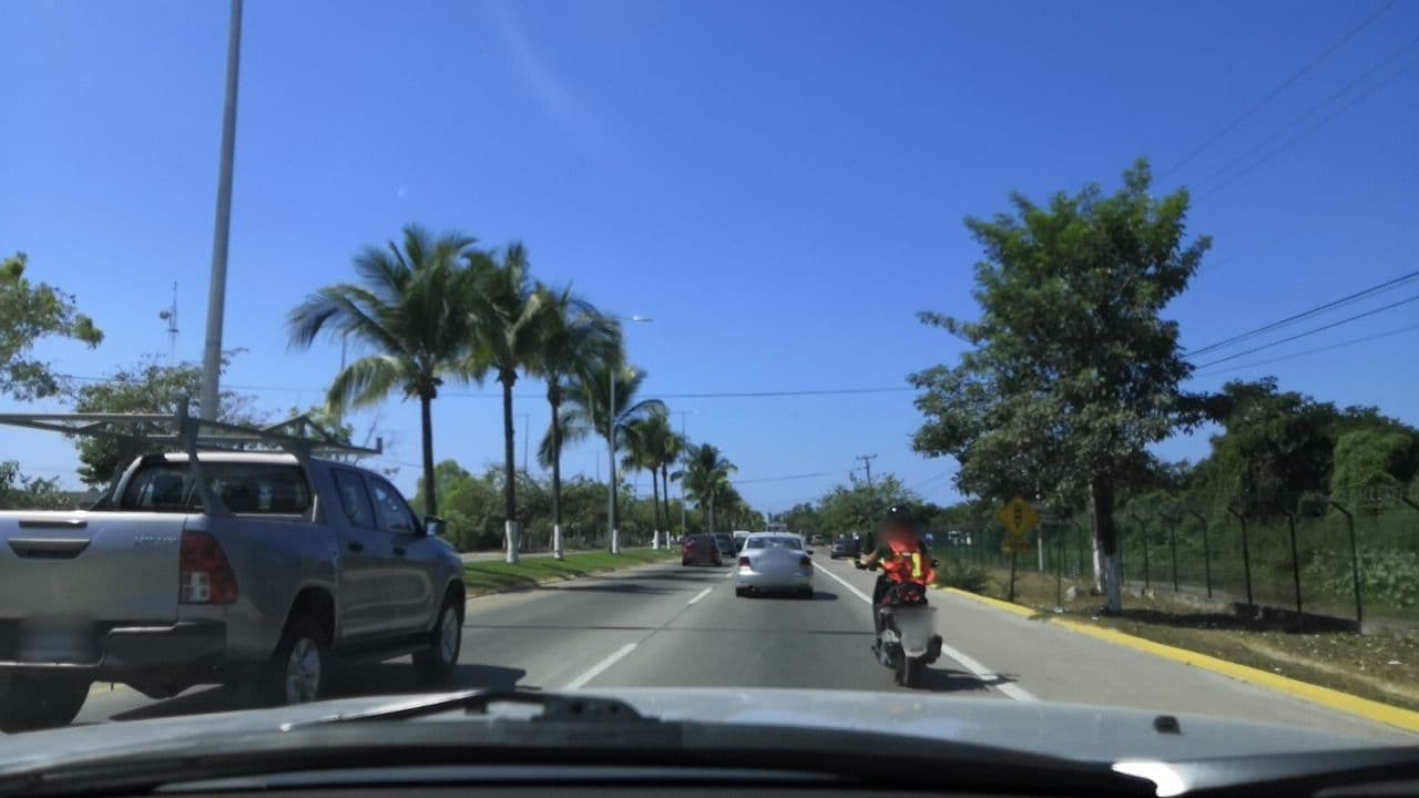 Street view near Presidente InterContinental Puerto Vallarta, Las Juntas — © oramire (CC BY-SA · Mapillary)