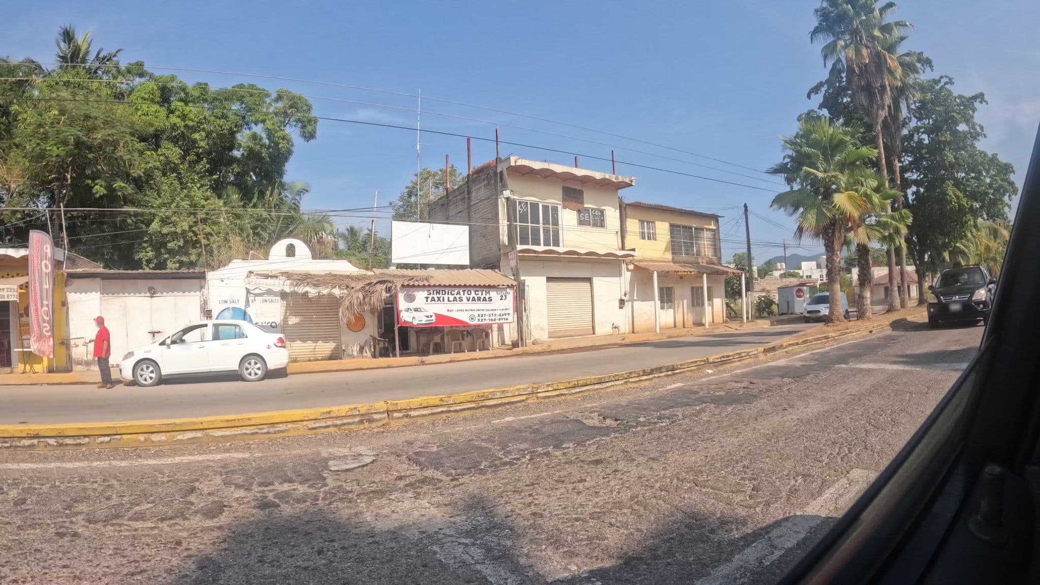 Street view near Hotel Lupita, Las Varas — © danielpc (CC BY-SA · Mapillary)