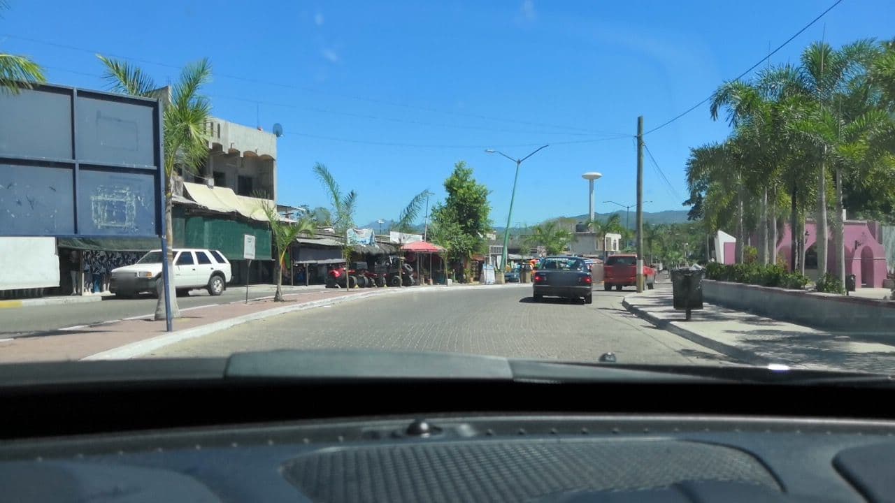 Street view near Hotel Quinta Tere, Rincón de Guayabitos — © oramire (CC BY-SA · Mapillary)