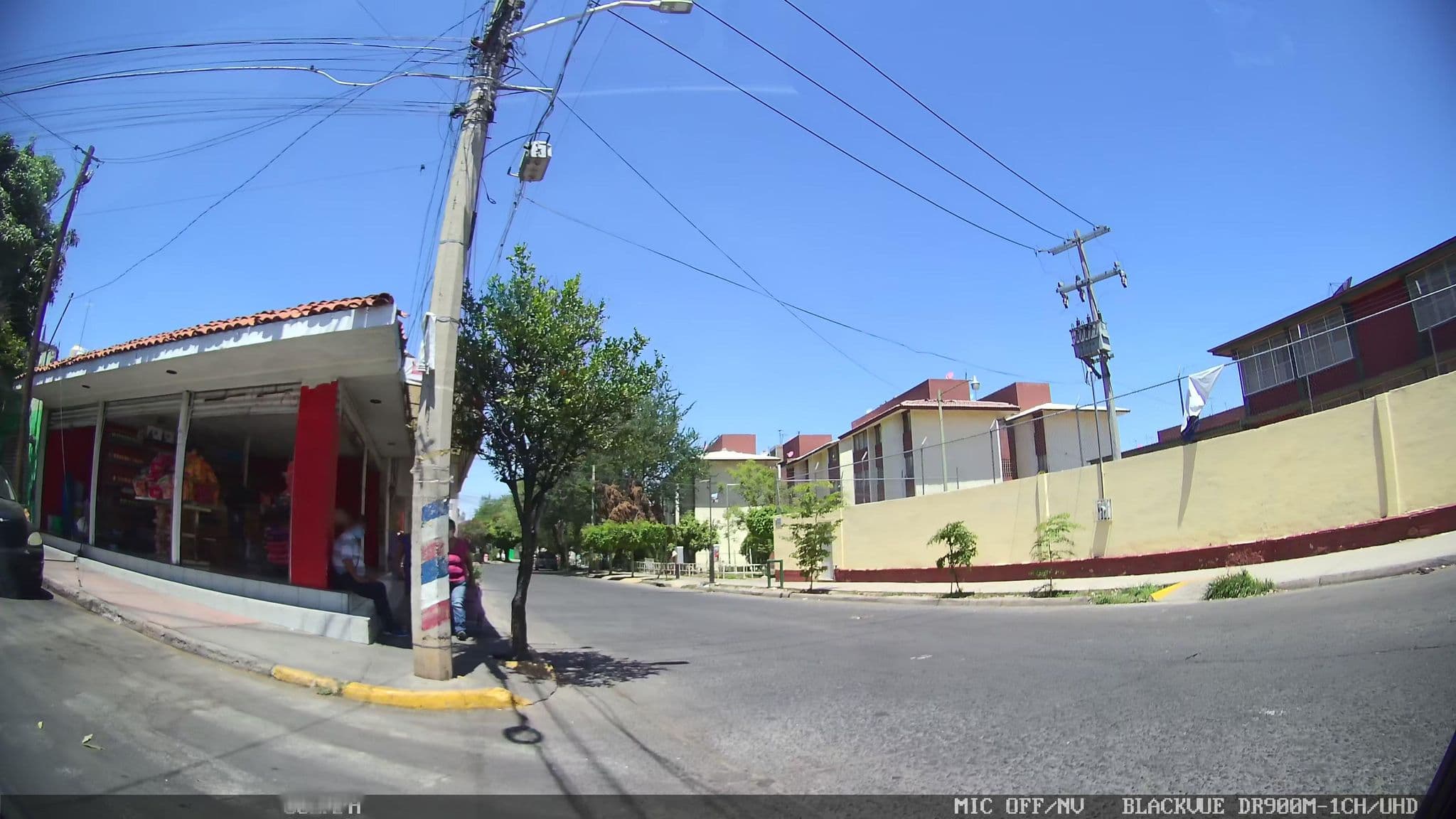 Street view near Festival Plaza -hotel Conm, Tlaquepaque — © kaart_3 (CC BY-SA · Mapillary)