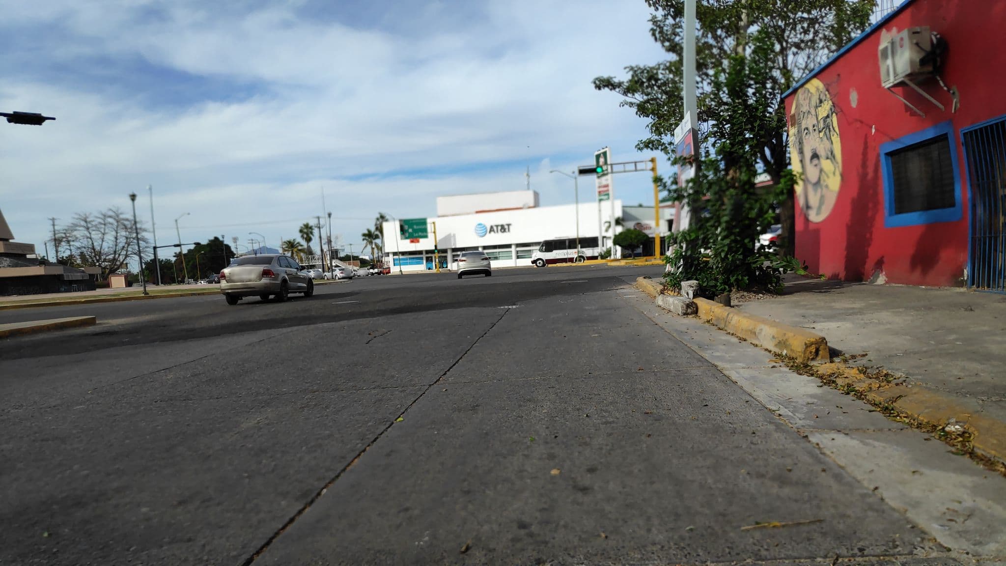 Street view near Hotel Flamingos Inn, Culiacán — © punksolid (CC BY-SA · Mapillary)