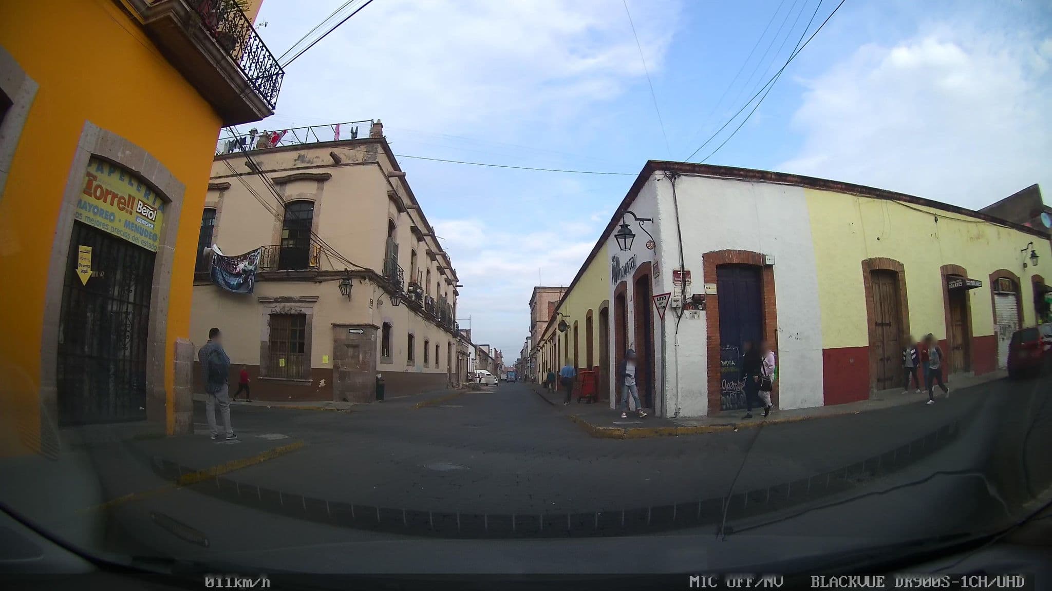 Street view near La casa Azul, Morelia — © nicovargas (CC BY-SA · Mapillary)