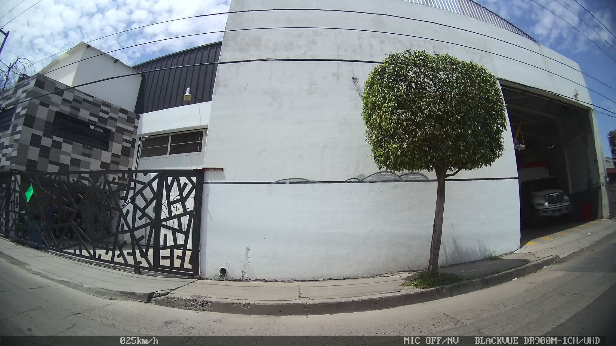Street view near Profesional de Impermeabilizantes, Irapuato — © kaart_1 (CC BY-SA · Mapillary)