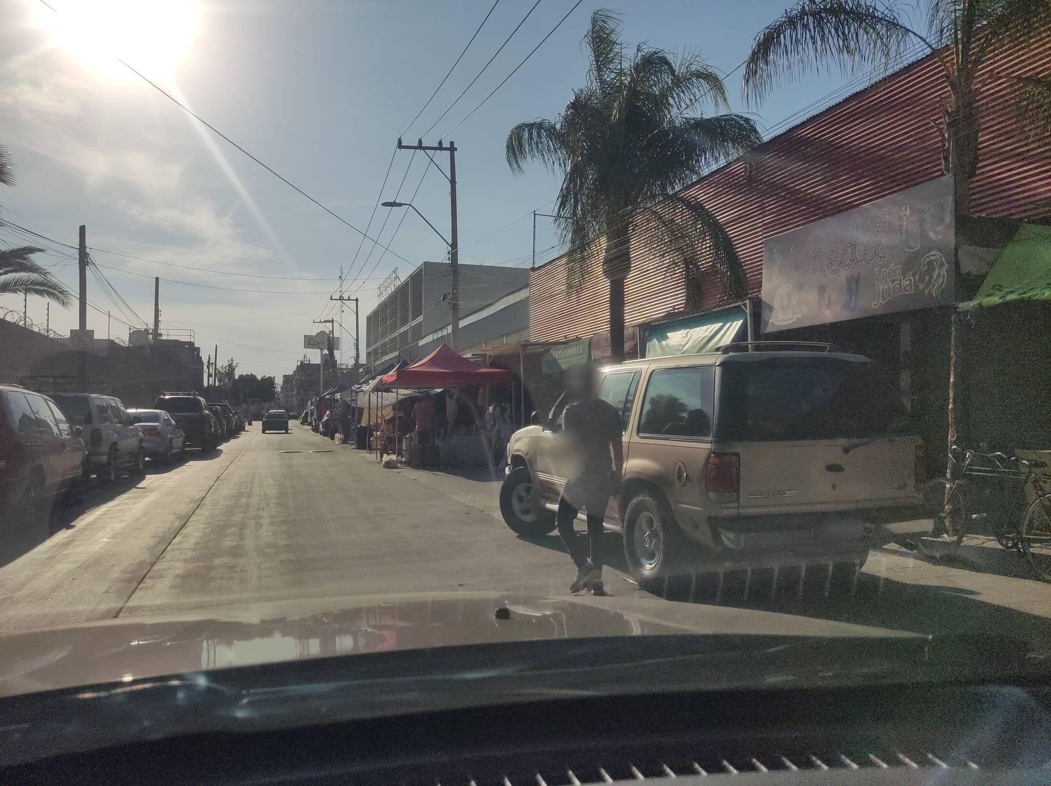 Street view near Hotel España, León de los Aldama — © oramire (CC BY-SA · Mapillary)