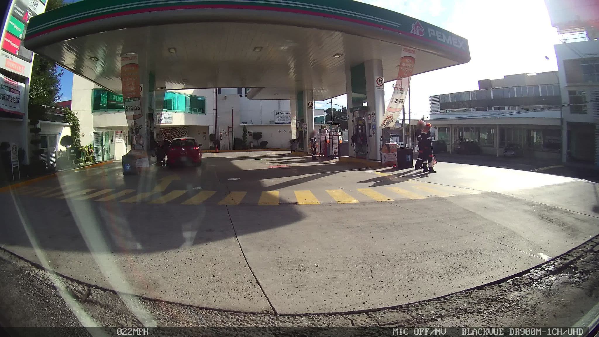 Street view near Hoteles Plaza, Toluca — © kaart_4 (CC BY-SA · Mapillary)