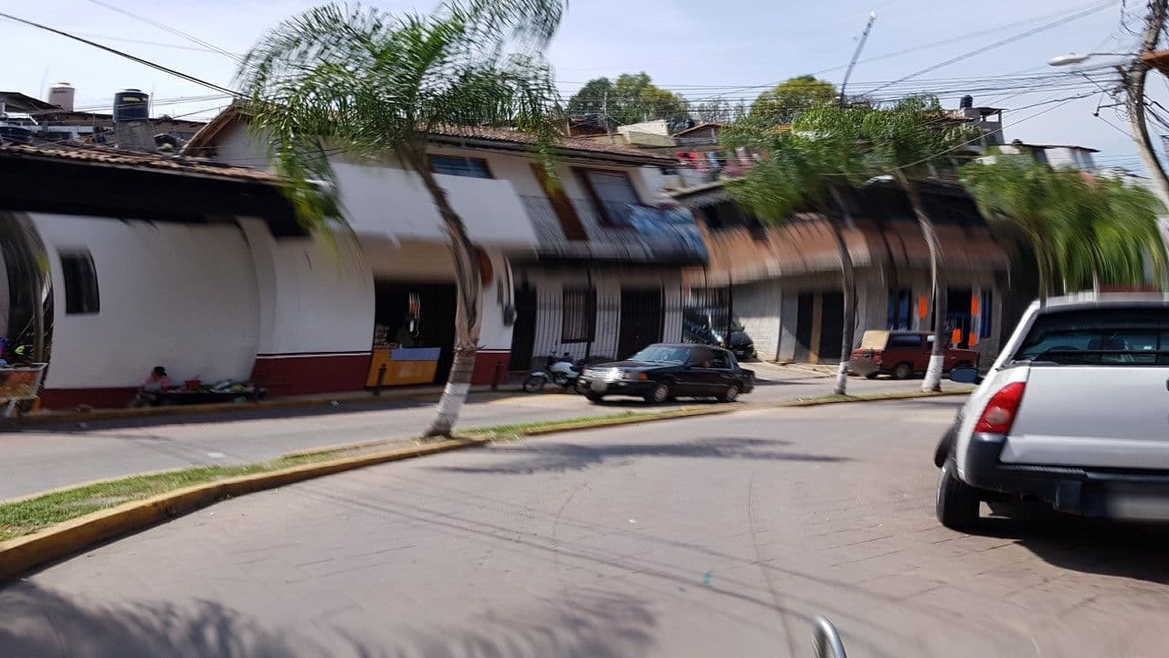 Street view near Hotel El Hostal De Paola, Valle de Bravo — © mdelatorre (CC BY-SA · Mapillary)