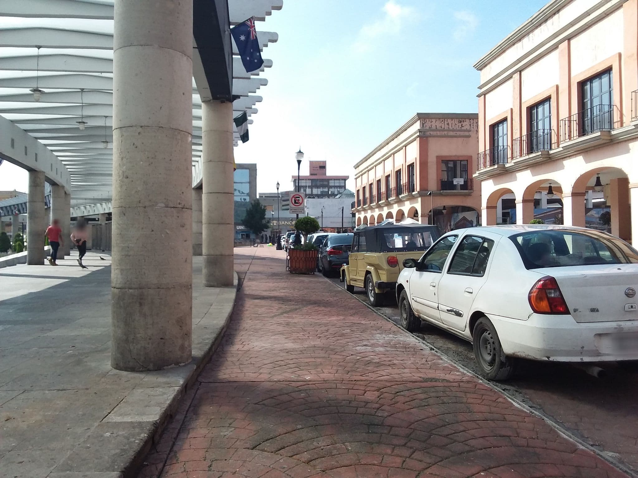 Street view near Ahau Hostel-Hostales, Toluca — © cageoinf (CC BY-SA · Mapillary)