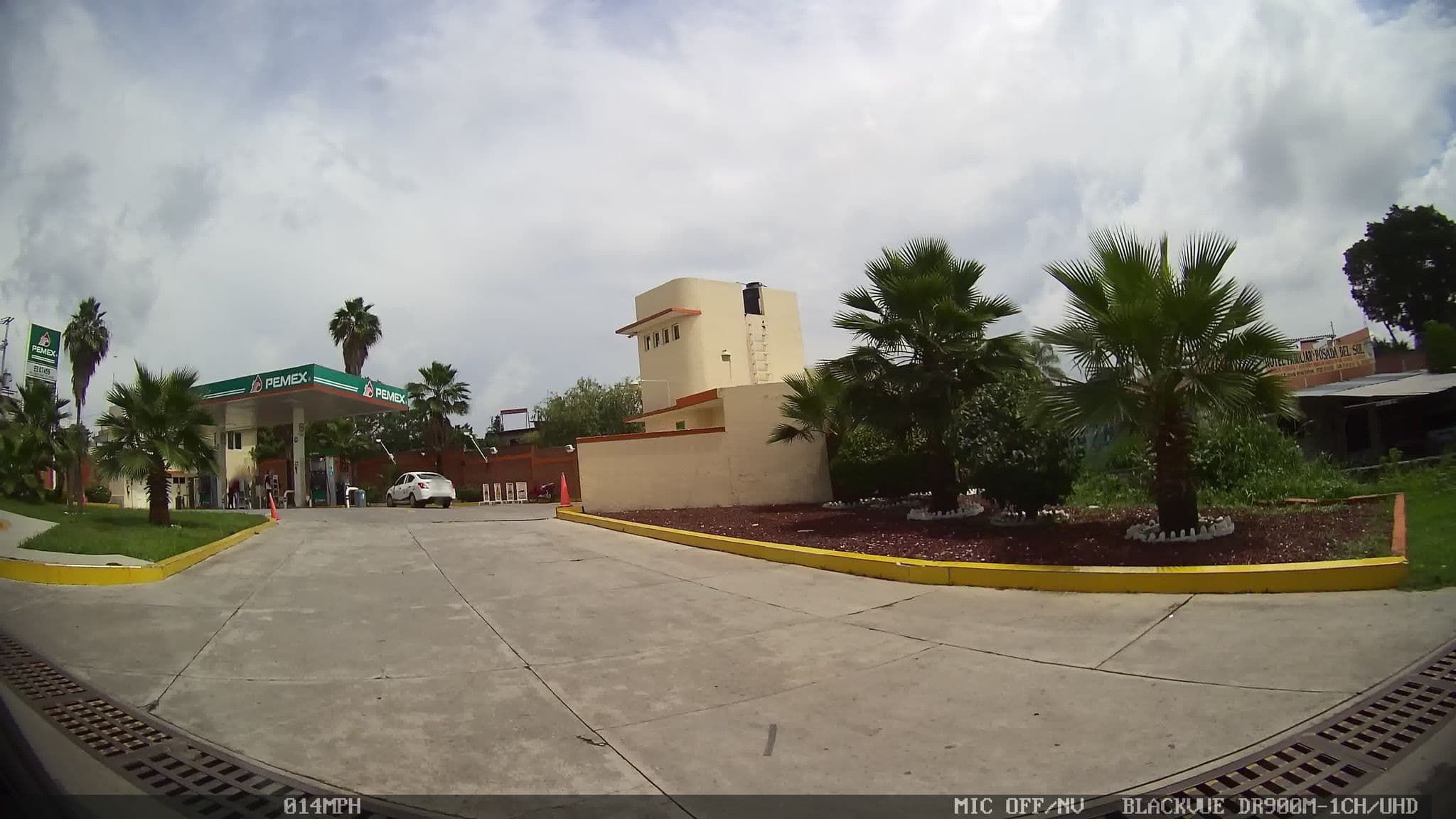Street view near Posada del Sol, Oaxtepec — © kaart_4 (CC BY-SA · Mapillary)