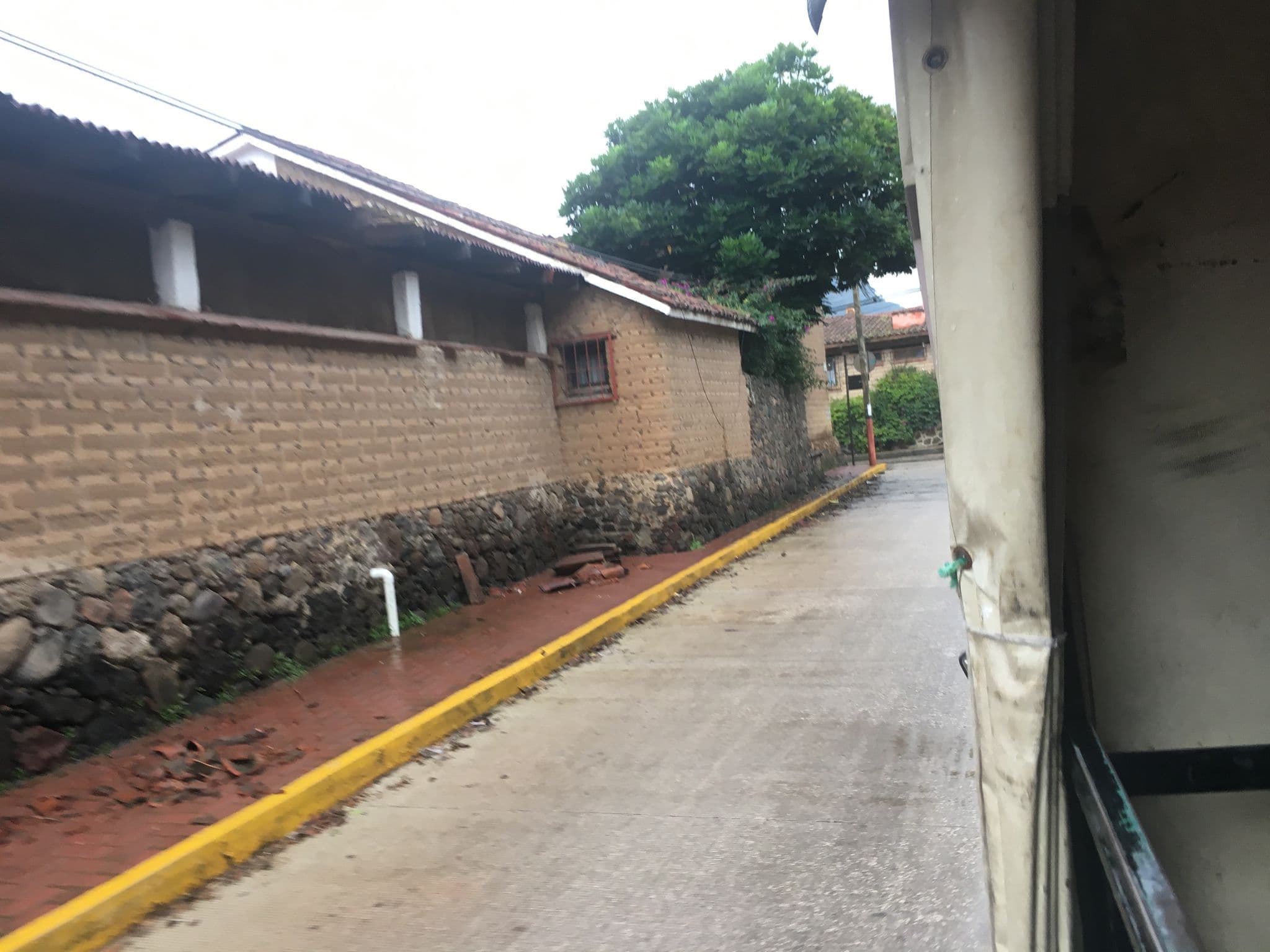Street view near Posada Tonantzin, Tlayacapan — © allisonb (CC BY-SA · Mapillary)