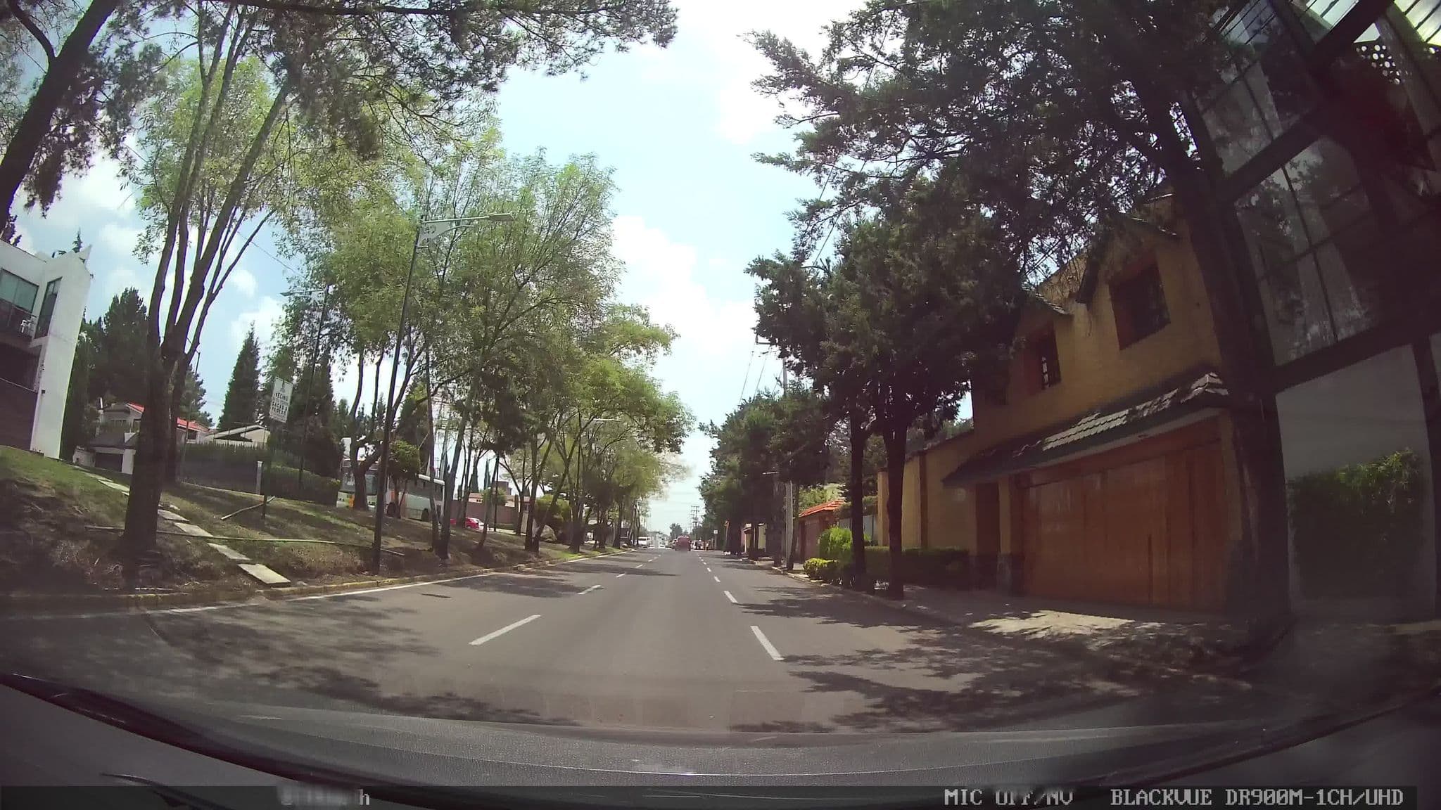 Street view near Cozy Loft with Balcony, Col. Bosques de las Lomas — © kaart_4 (CC BY-SA · Mapillary)