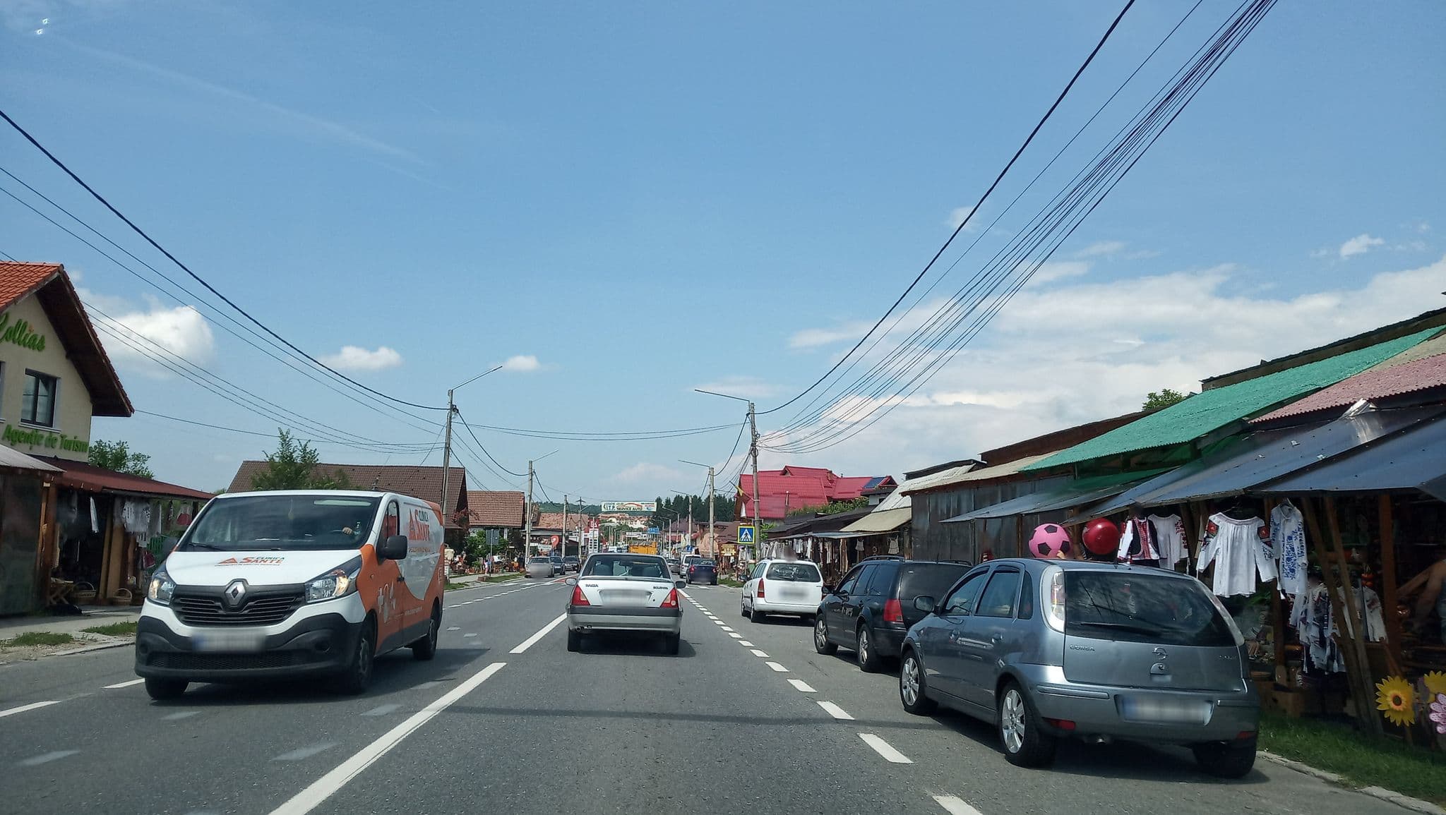 Street view near Pensiunea Colias, Horezu — © tavi (CC BY-SA · Mapillary)