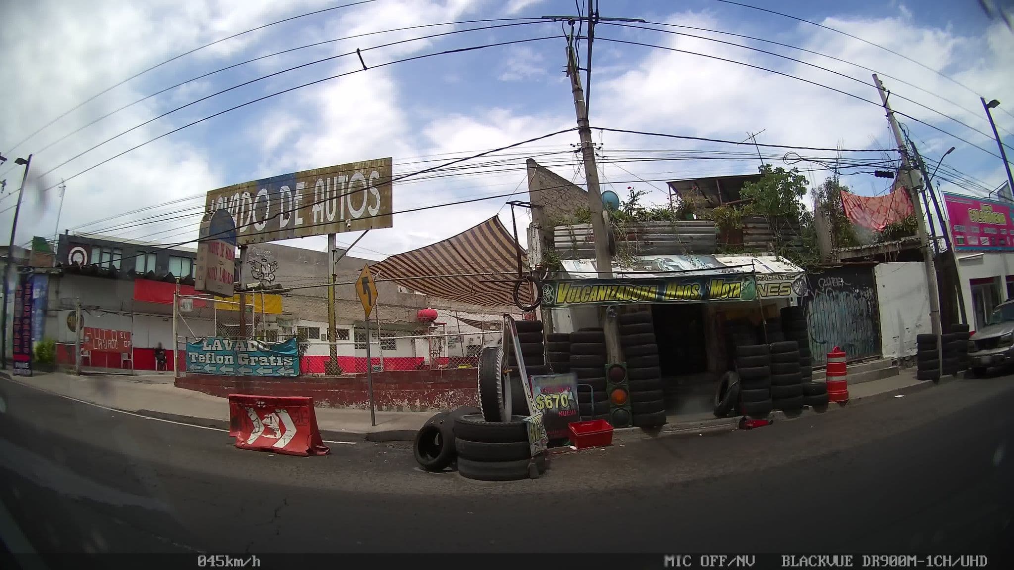 Street view near Grana Hotel & Suites, Iztapalapa — © kaart_1 (CC BY-SA · Mapillary)
