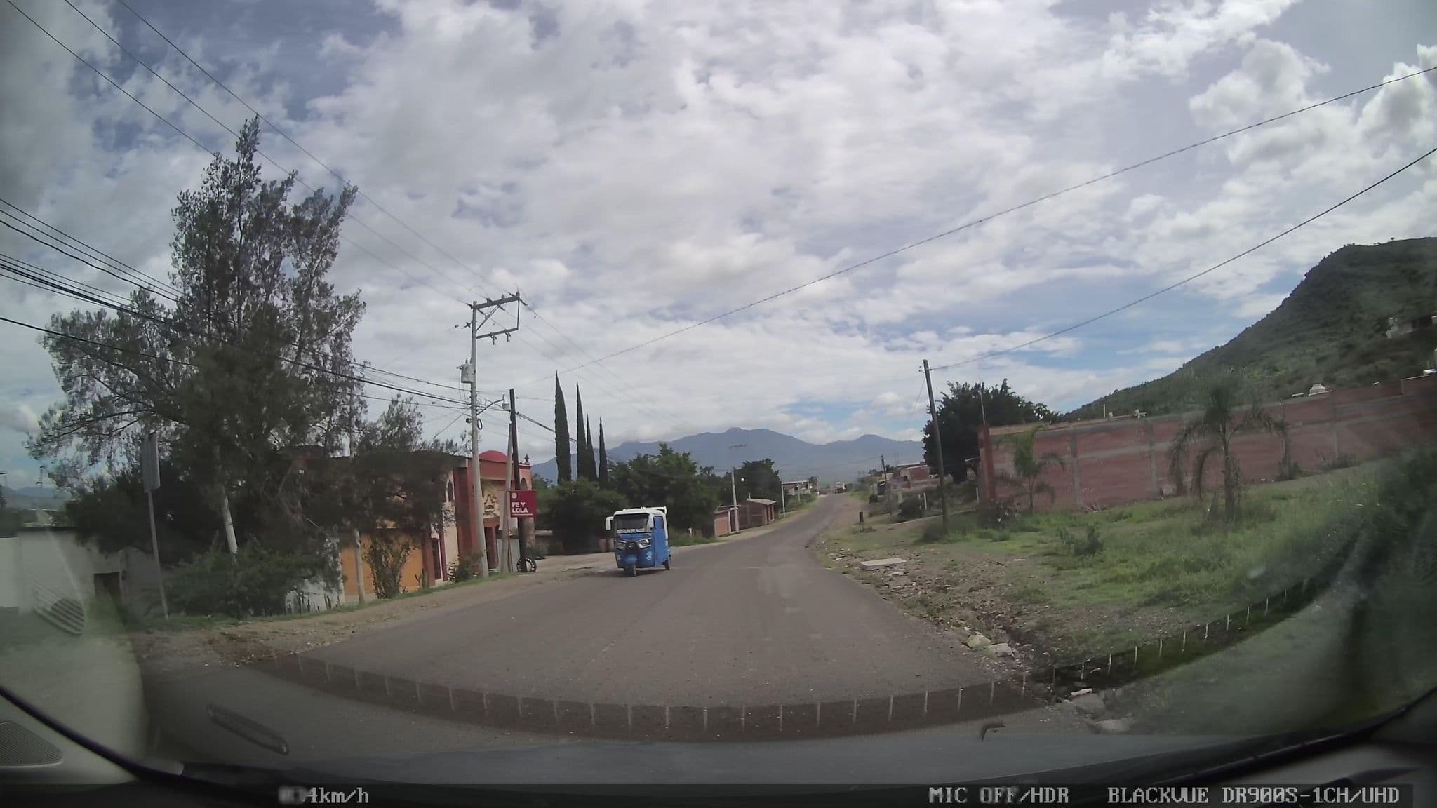 Street view near La Cúpula B&B, Teotitlán del Valle — © nicovargas (CC BY-SA · Mapillary)