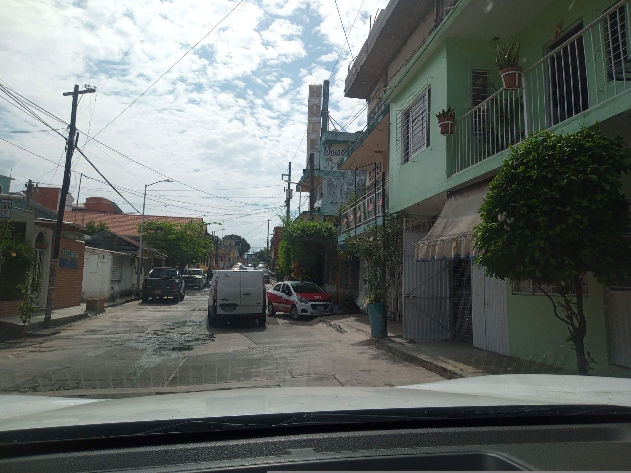 Street view near Suites La casa rosa alemana, Catemaco — © edisunza (CC BY-SA · Mapillary)