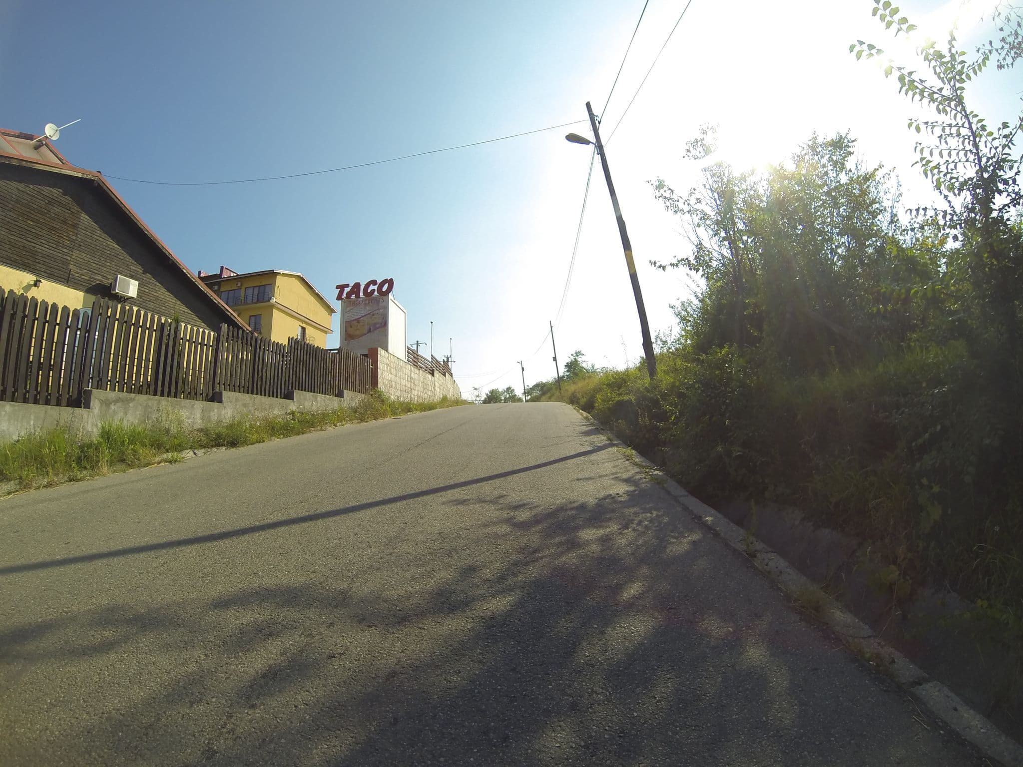 Street view near Pensiunea Taco, Horezu — © deeeznuuuts (CC BY-SA · Mapillary)