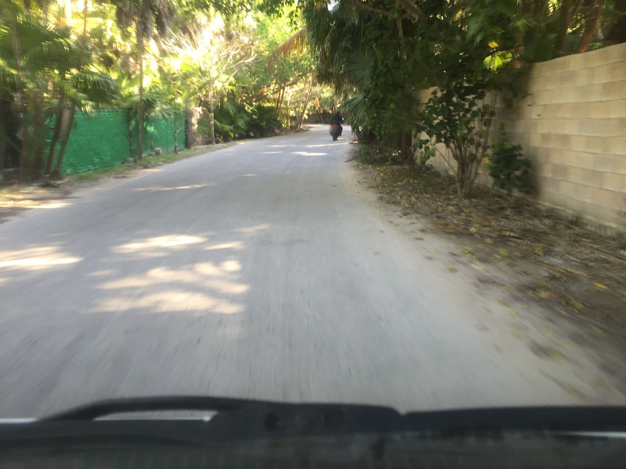 Street view near Los Amigos Beach, Tulum — © mapanauta (CC BY-SA · Mapillary)