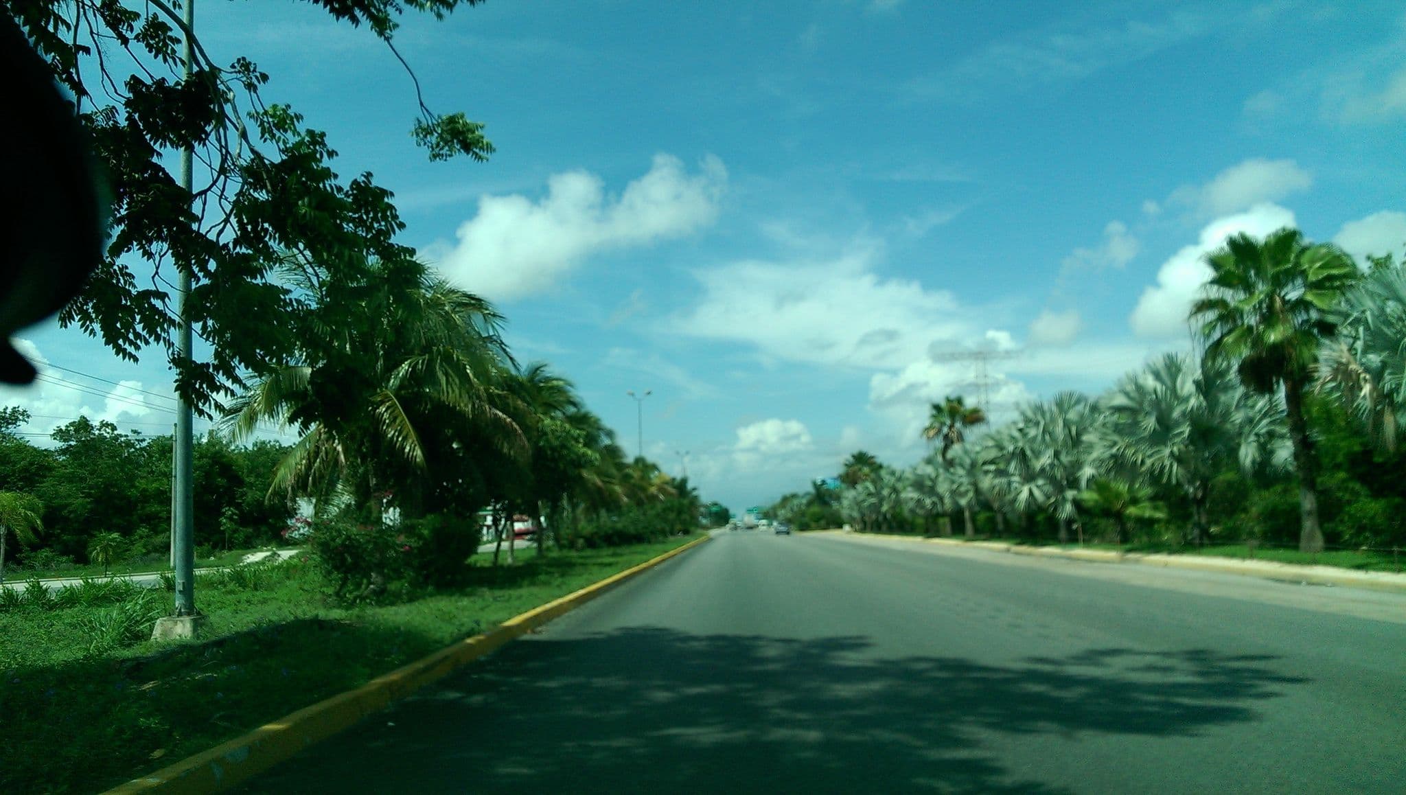 Street view near Hotel Petit Lafitte, Playa del Carmen — © mapeadora (CC BY-SA · Mapillary)