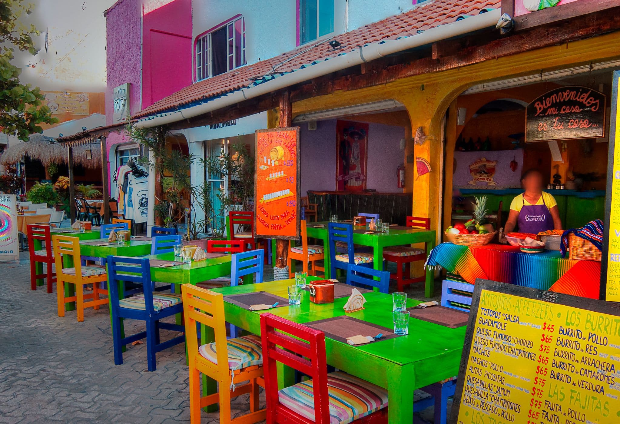 Street view near Hotel Las Palmas, Isla Mujeres — © cdmichael (CC BY-SA · Mapillary)