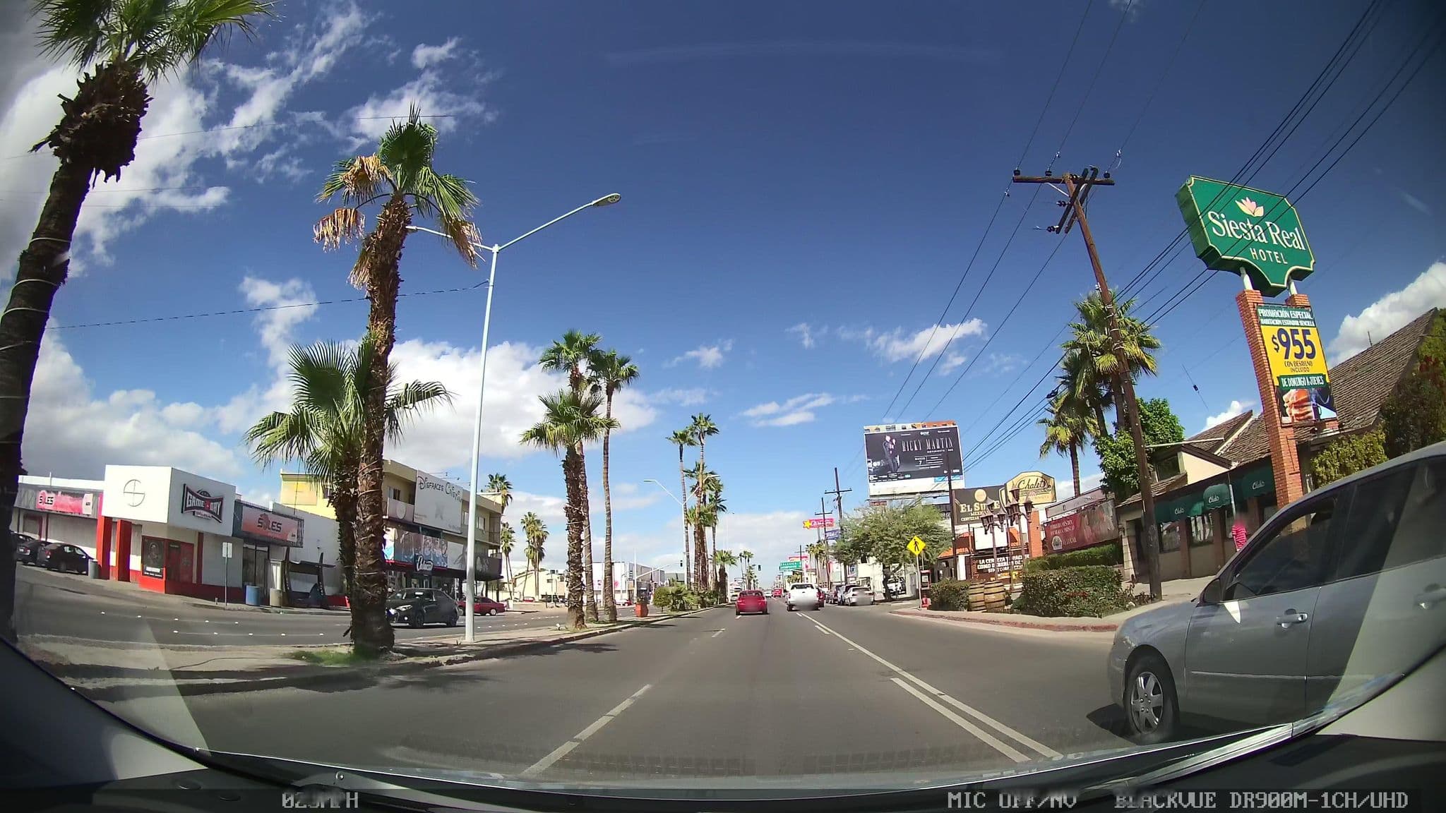 Street view near Vision Hotelera, Mexicali — © kaart_2 (CC BY-SA · Mapillary)