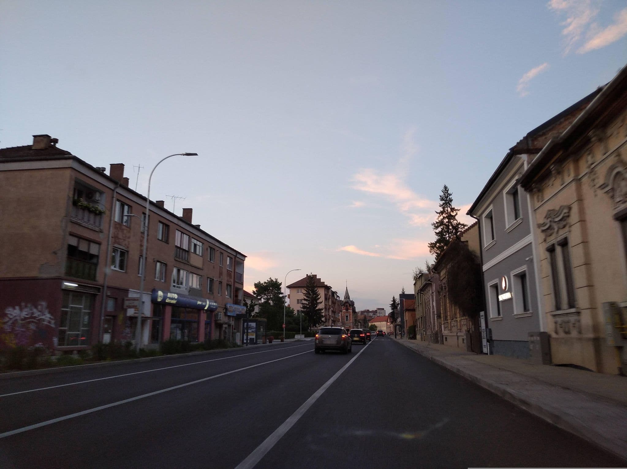 Street view near Pensiunea Cristina, Târgu Mureş — © grozsa11 (CC BY-SA · Mapillary)