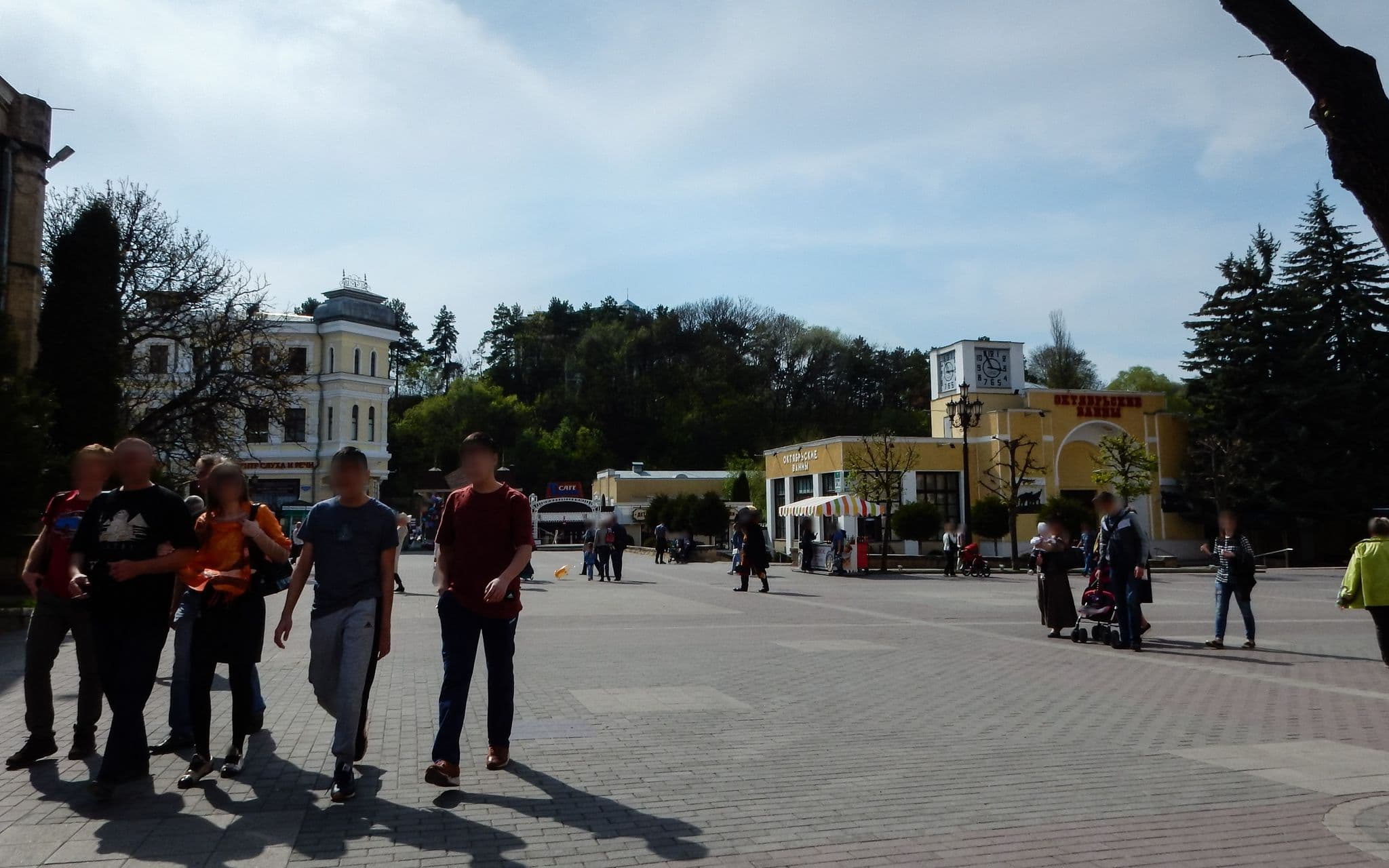 Street view near Пансионат "Курортный", Kislovodsk — © artguard (CC BY-SA · Mapillary)