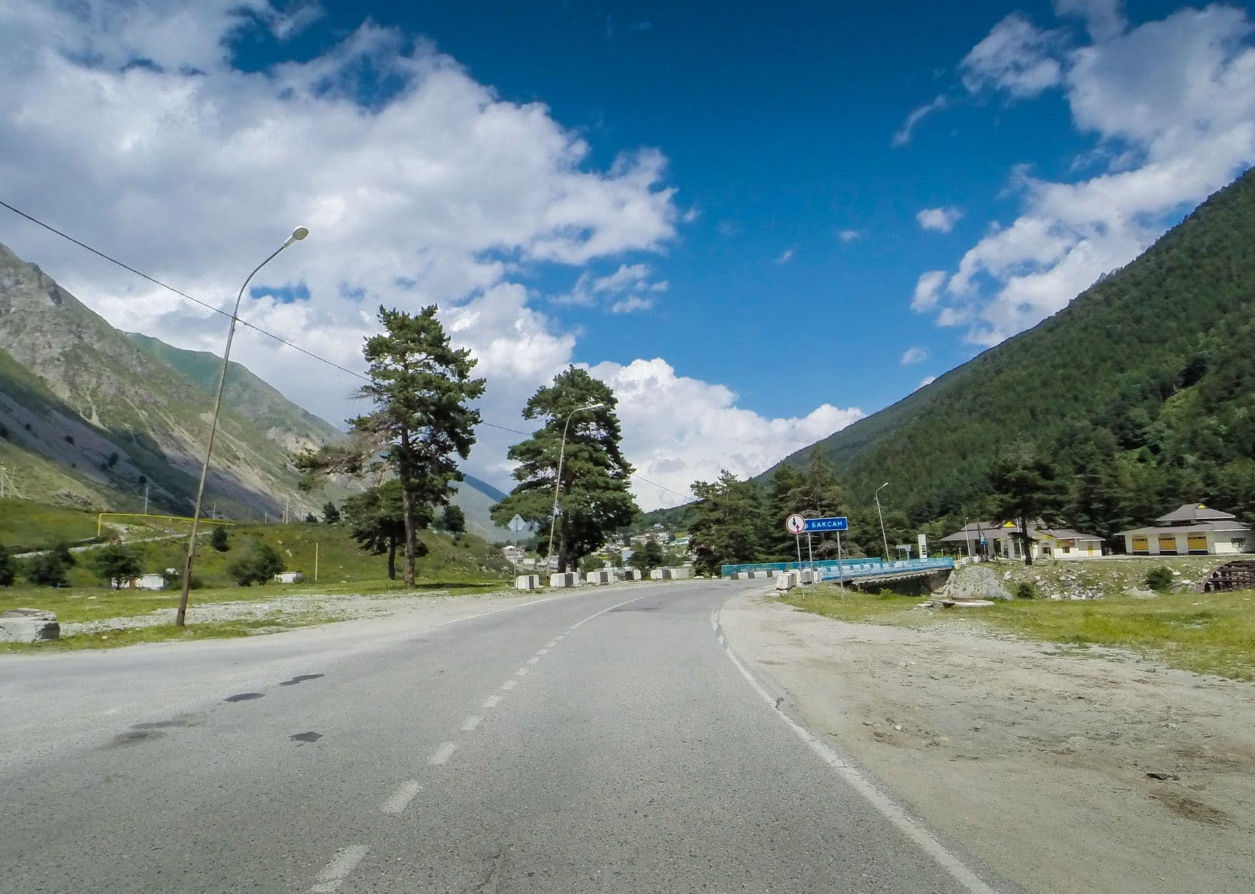 Street view near Shaman Shale, El’brus — © artguard (CC BY-SA · Mapillary)