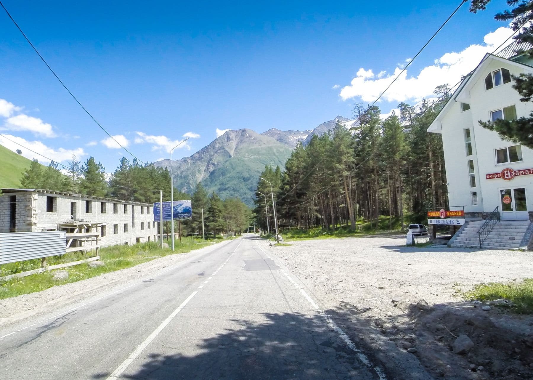 Street view near Гостиница Аламат, Terskol — © artguard (CC BY-SA · Mapillary)