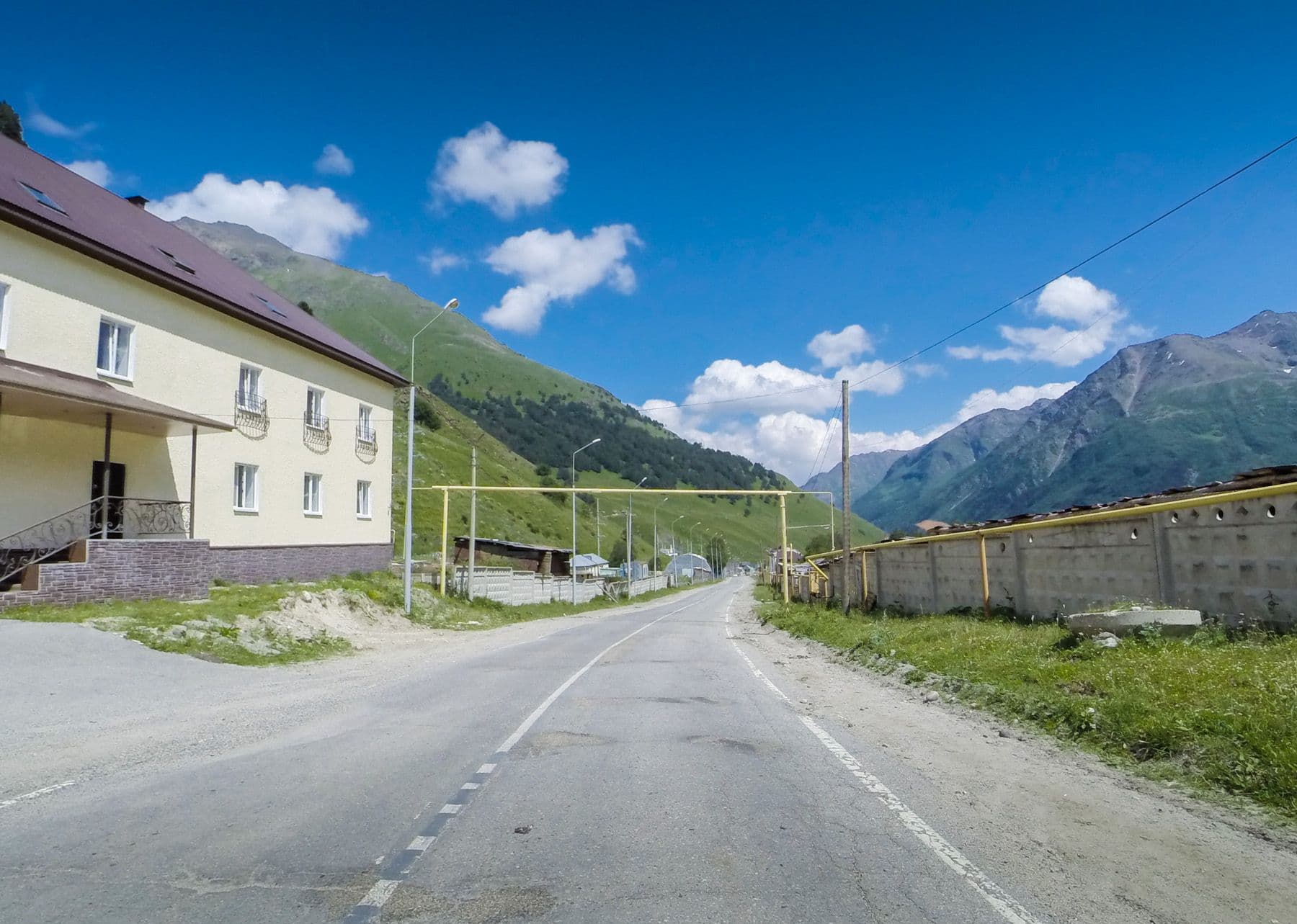 Street view near Седьмой Регион, Terskol — © artguard (CC BY-SA · Mapillary)