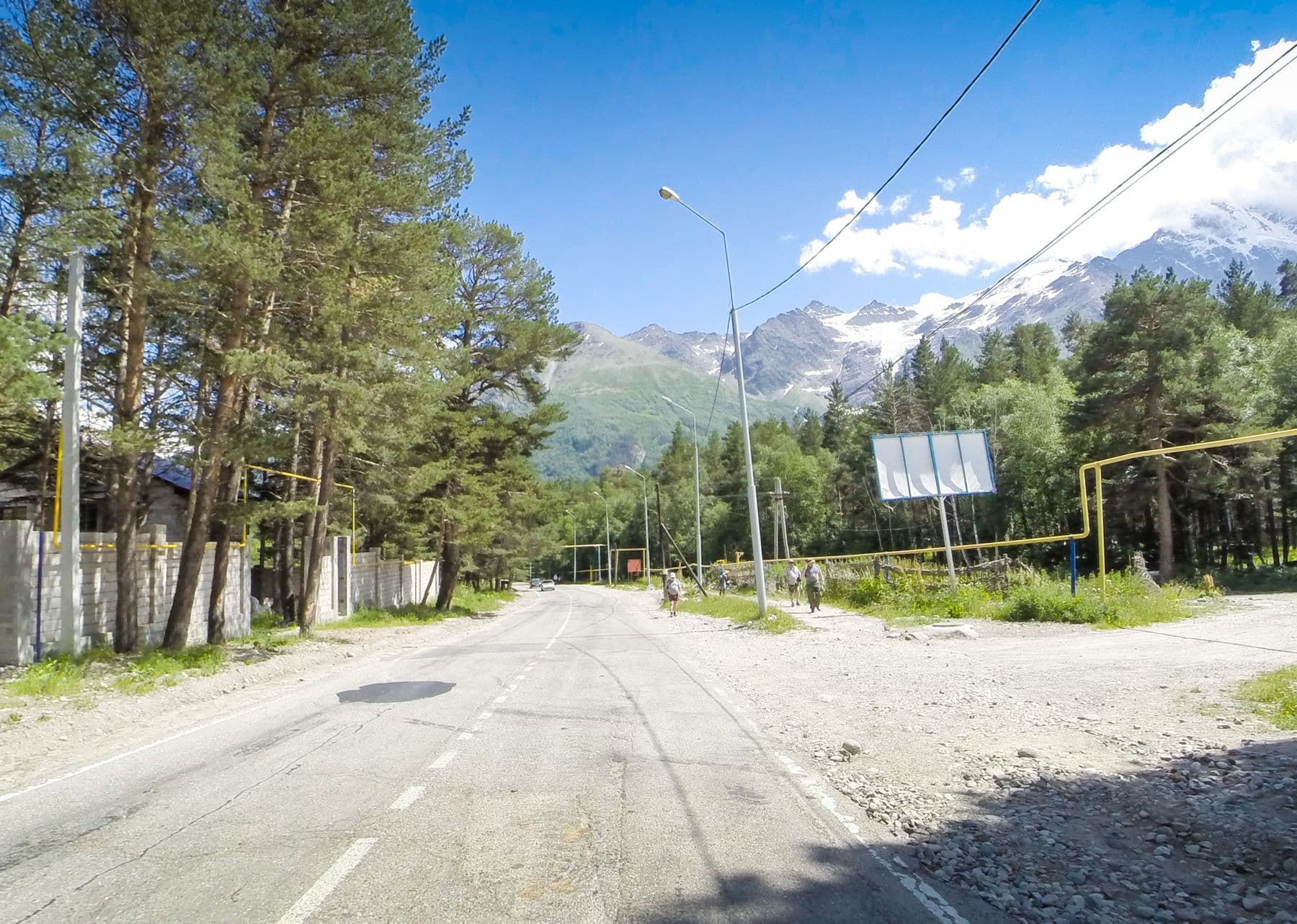 Street view near DomEmelyanovih, Terskol — © artguard (CC BY-SA · Mapillary)