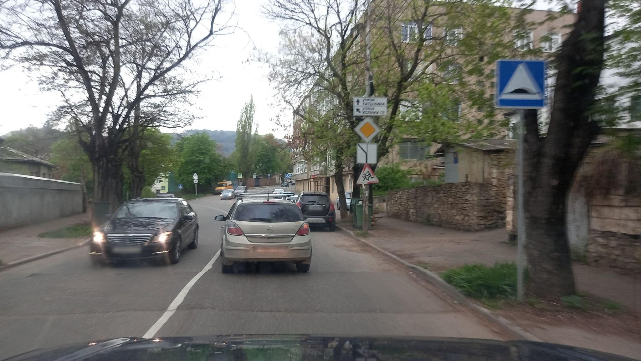 Street view near Ласточка, Kislovodsk — © azimuth (CC BY-SA · Mapillary)
