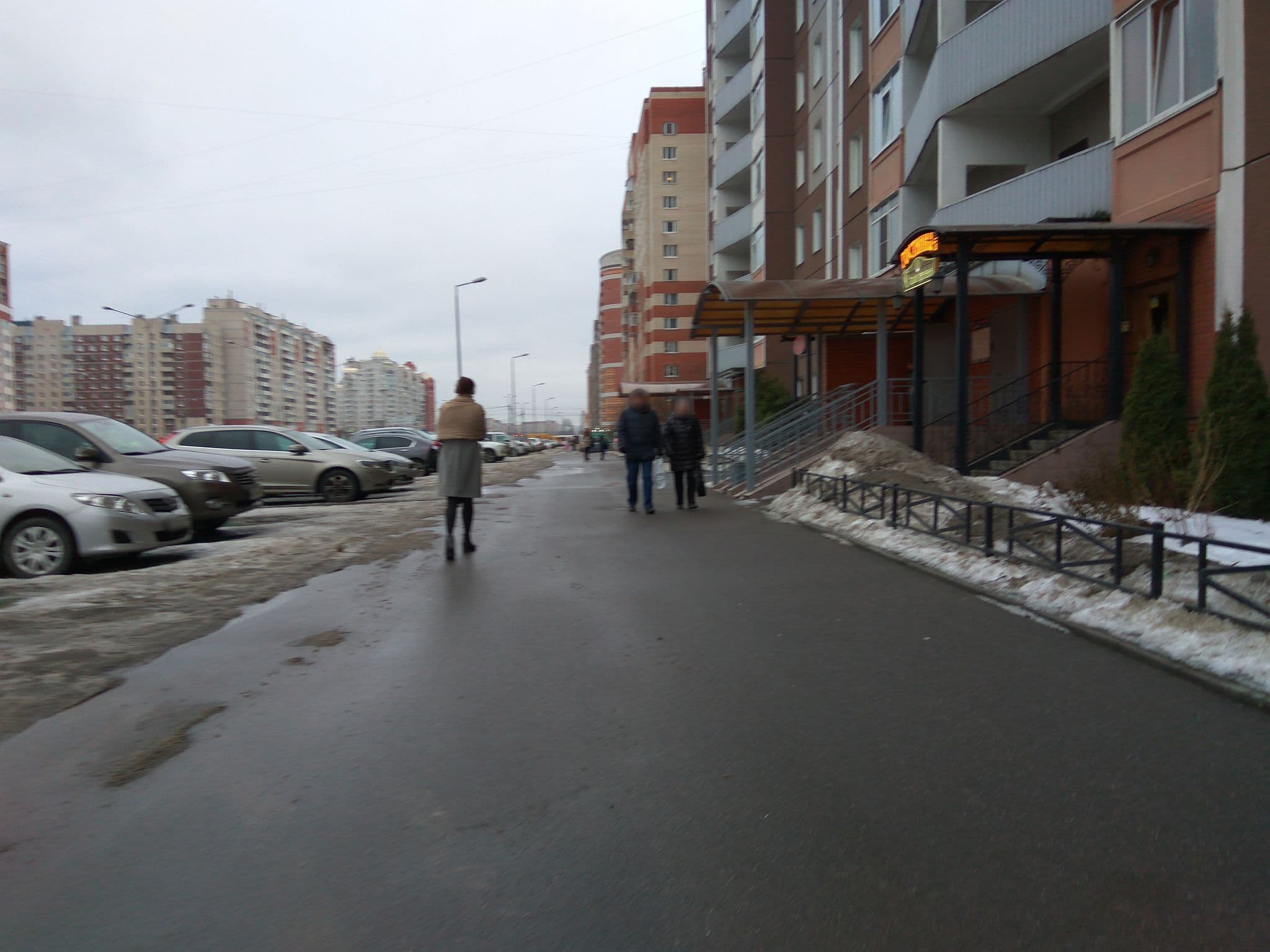 Street view near Гостиница «Старая деревня», Staraya Derevnya — © vlivyur (CC BY-SA · Mapillary)