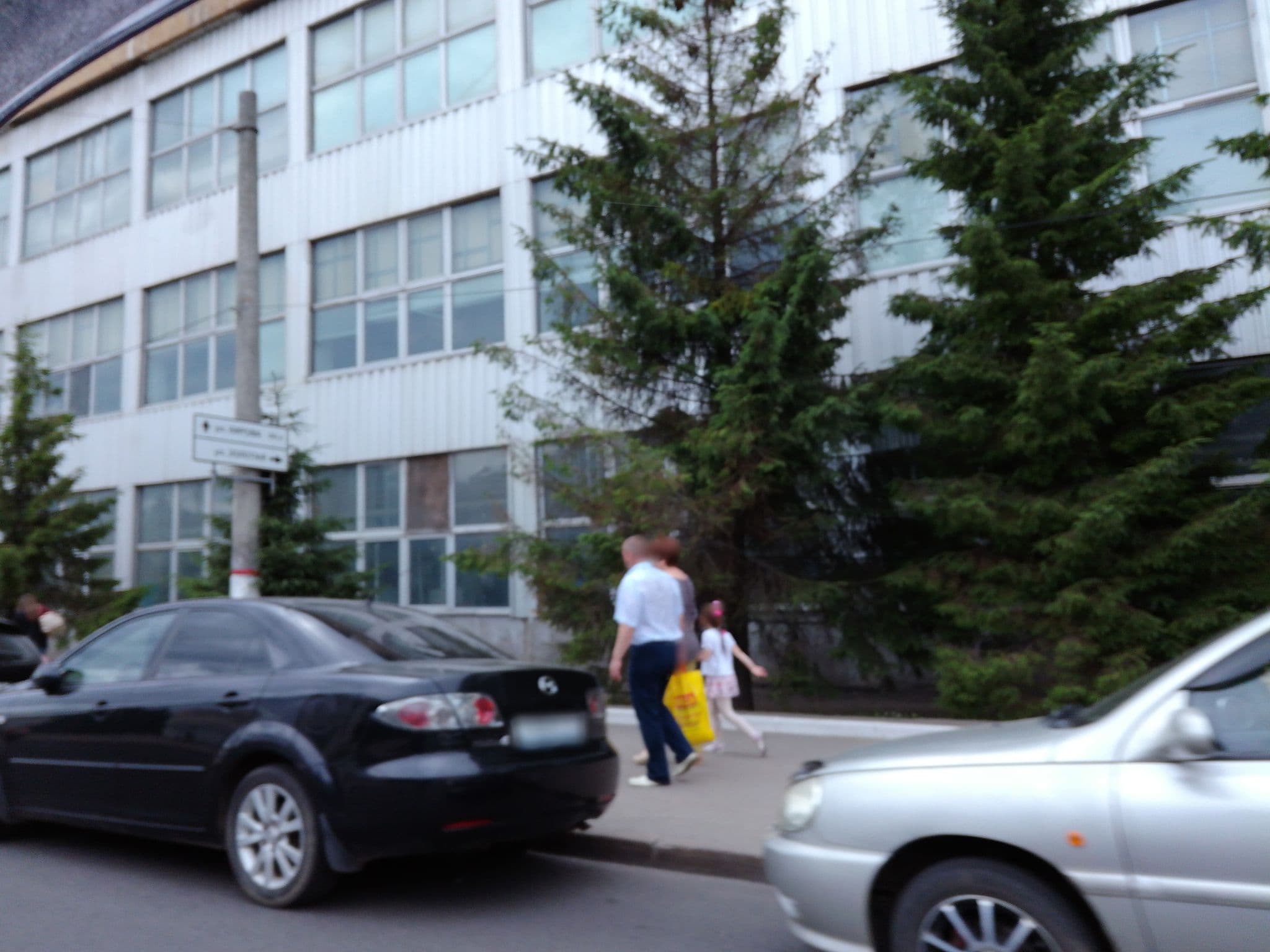 Street view near ВИЗИТ-СЕРВИС, Kursk — © romanuragan (CC BY-SA · Mapillary)
