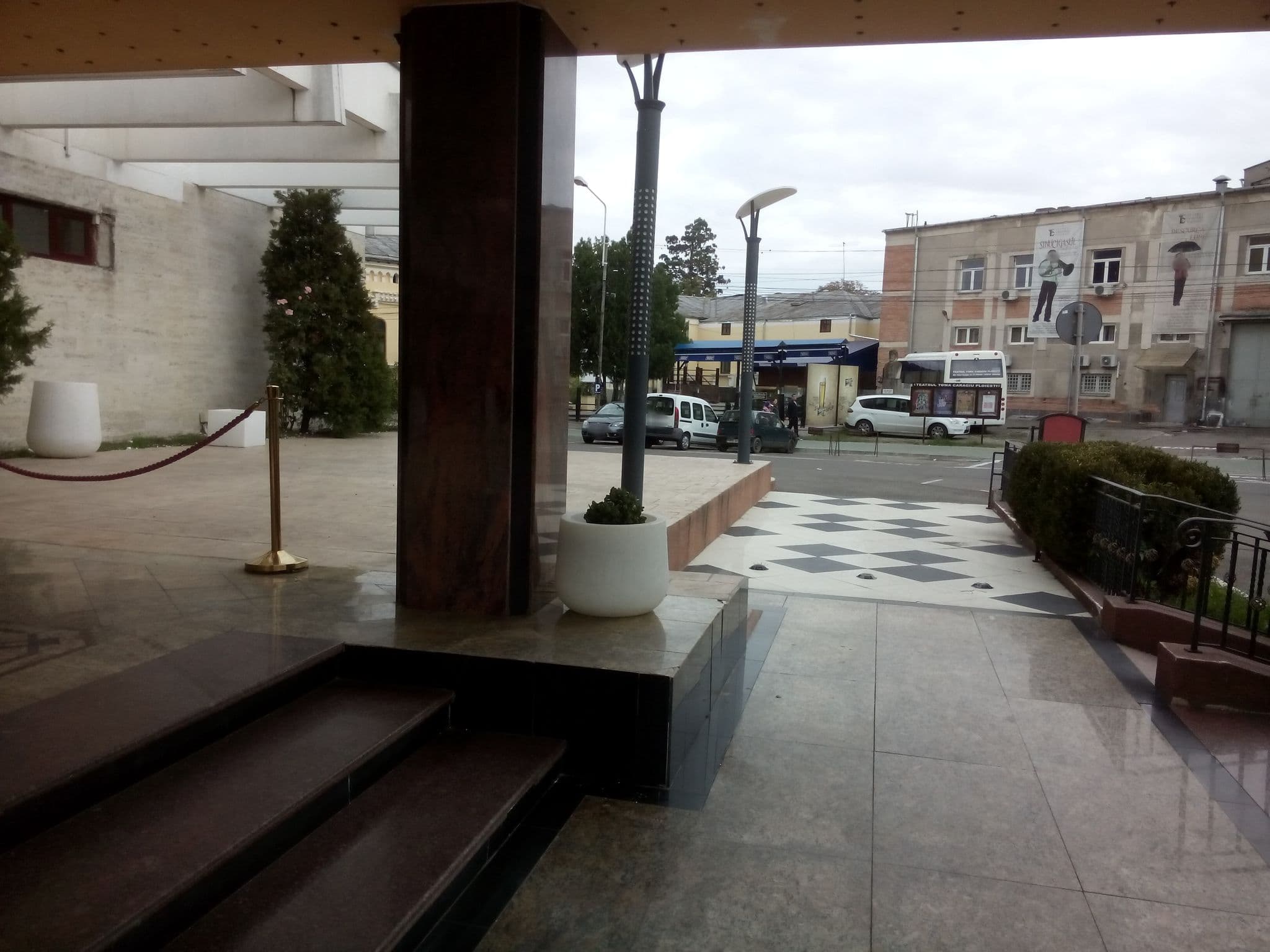 Street view near Prahova Plaza Hotel, Ploieşti — © jibec (CC BY-SA · Mapillary)