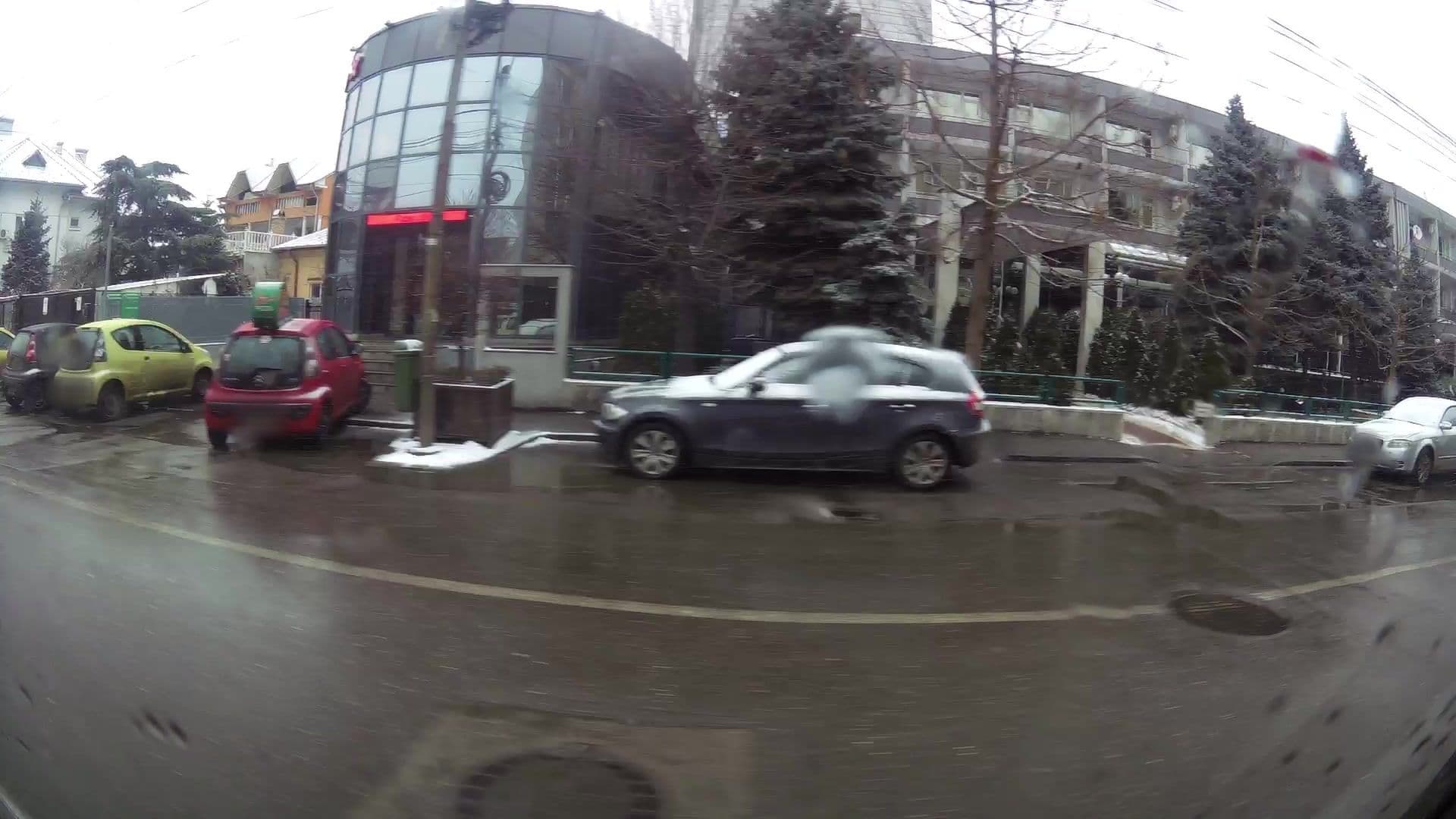 Street view near Hotel Tiara, Ploieşti — © kaartcam (CC BY-SA · Mapillary)