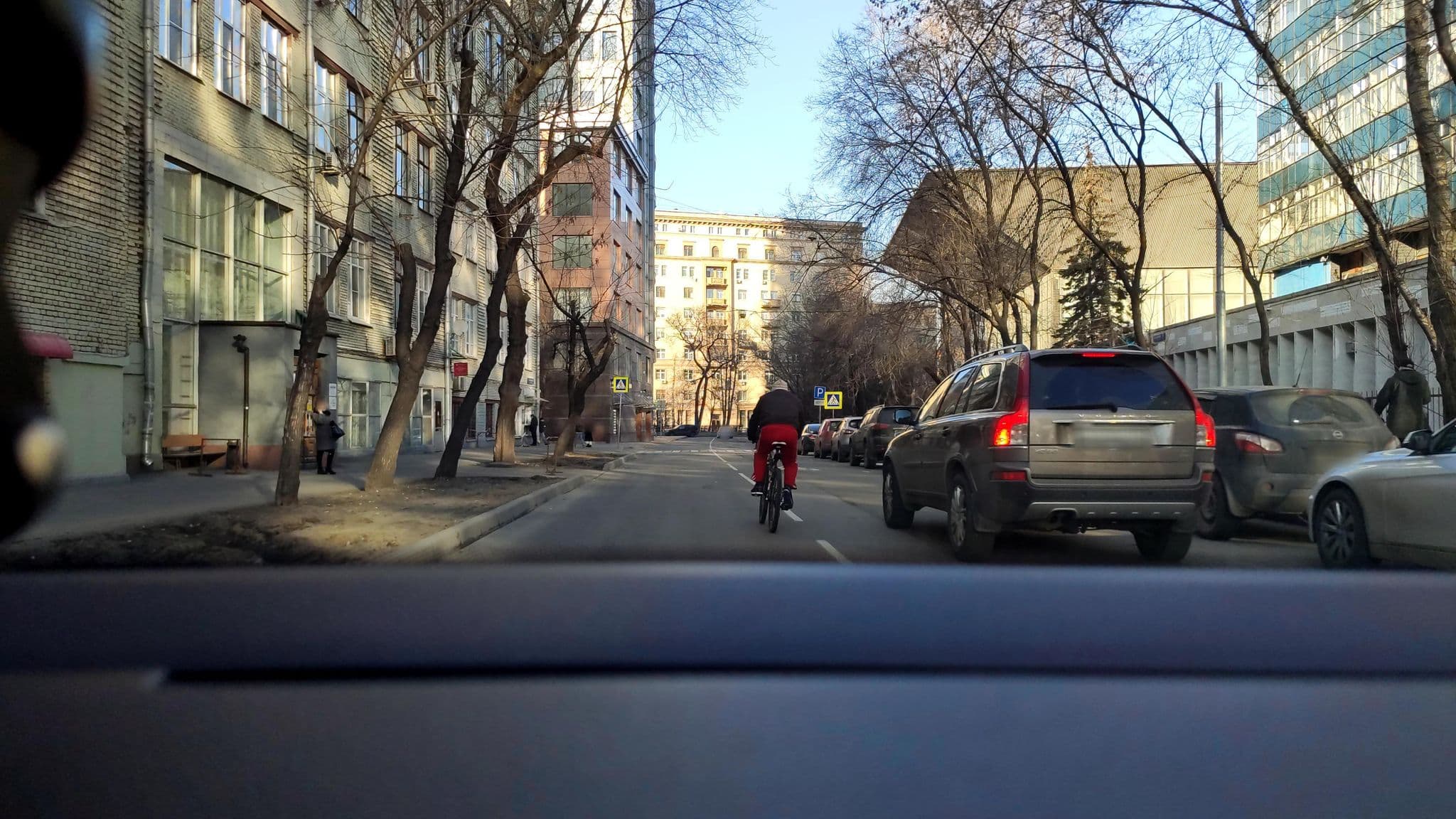 Street view near Зодиак Отель / Zodiak hotel, Novyye Cherëmushki — © phoneuploader (CC BY-SA · Mapillary)