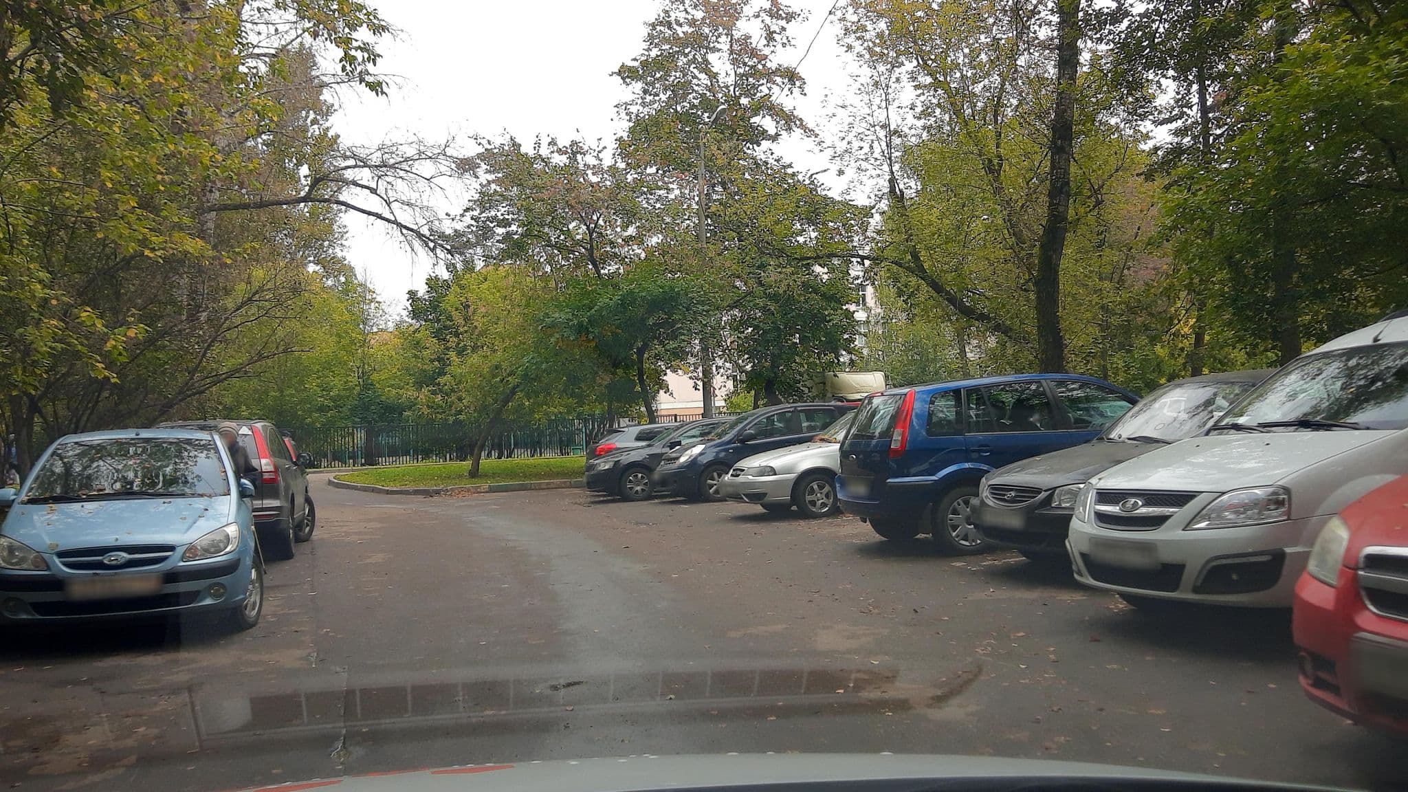 Street view near Последний домашний приют, Kuz’minki — © phoneuploader (CC BY-SA · Mapillary)