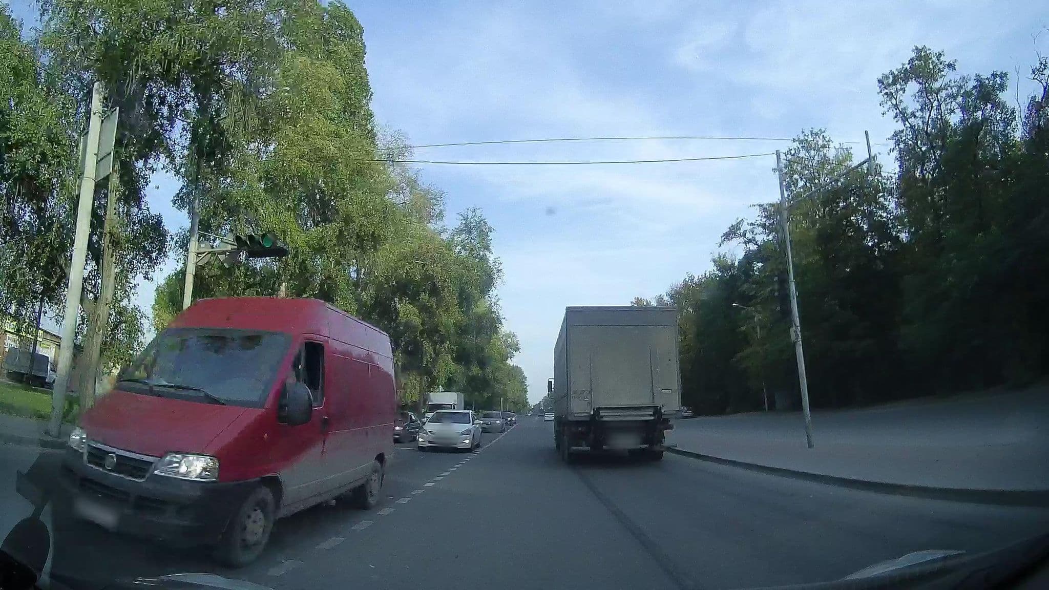 Street view near Гостиница, Aksay — © alychagi (CC BY-SA · Mapillary)